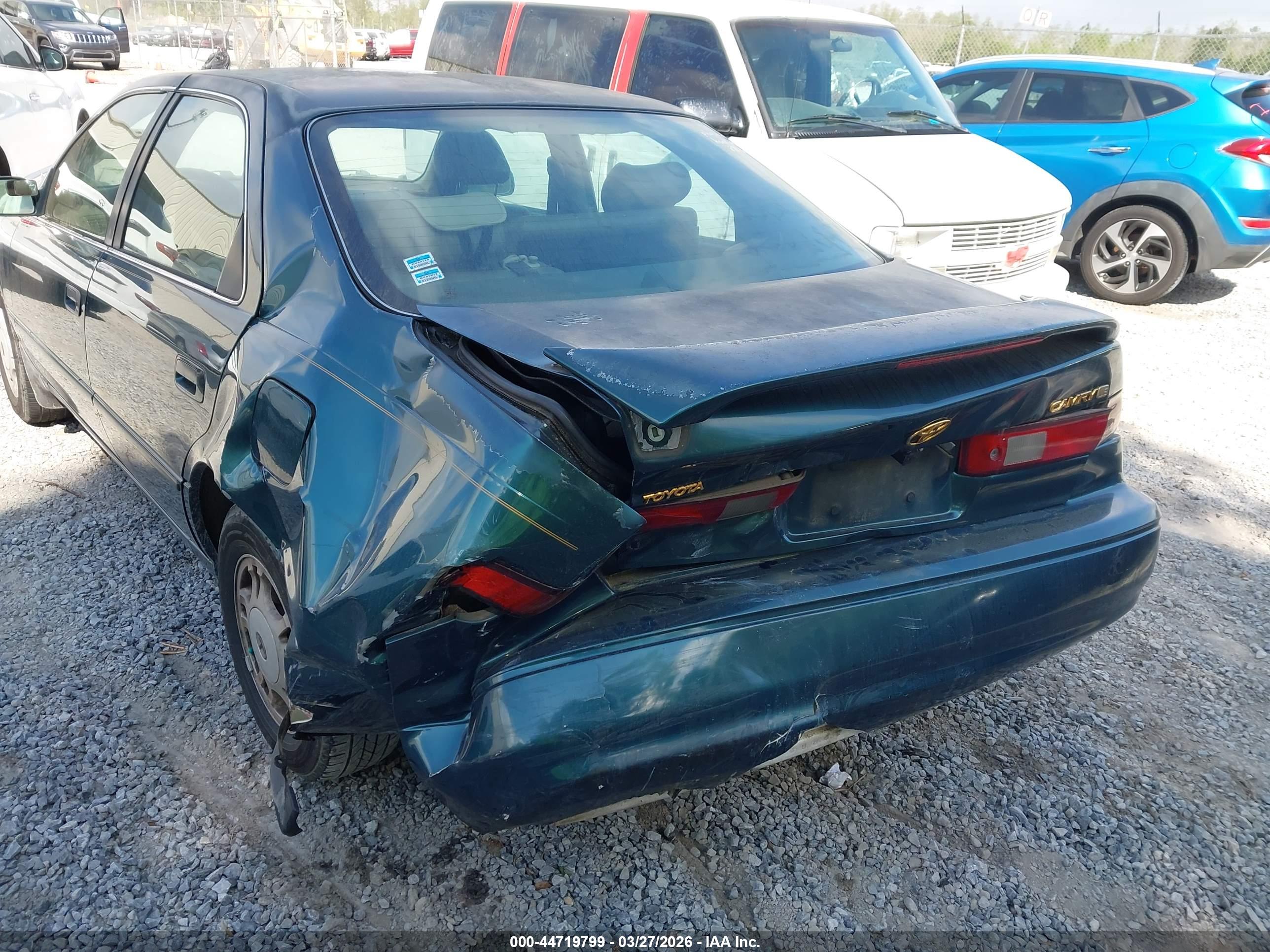 TOYOTA CAMRY image 6