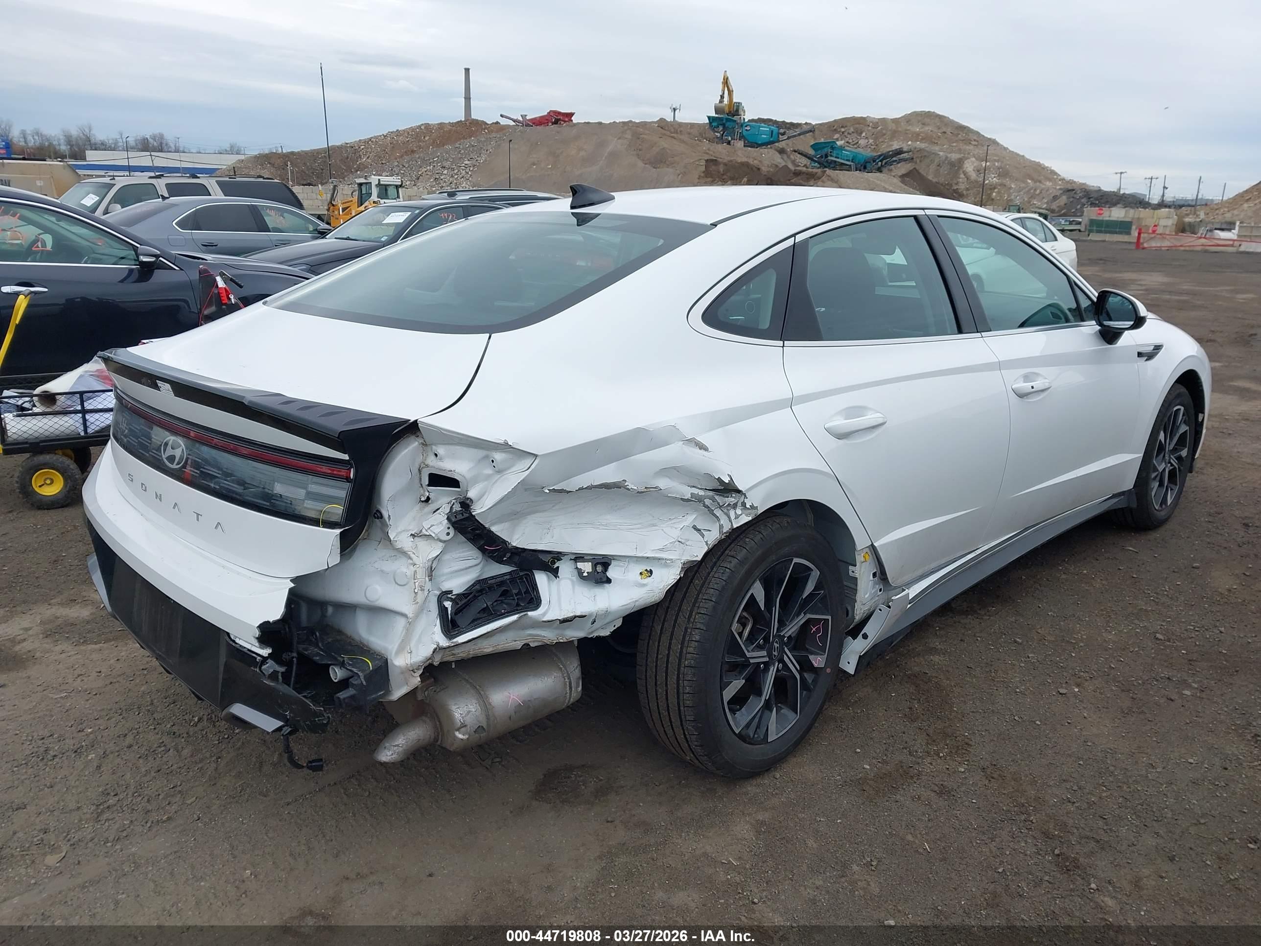 HYUNDAI SONATA image 6