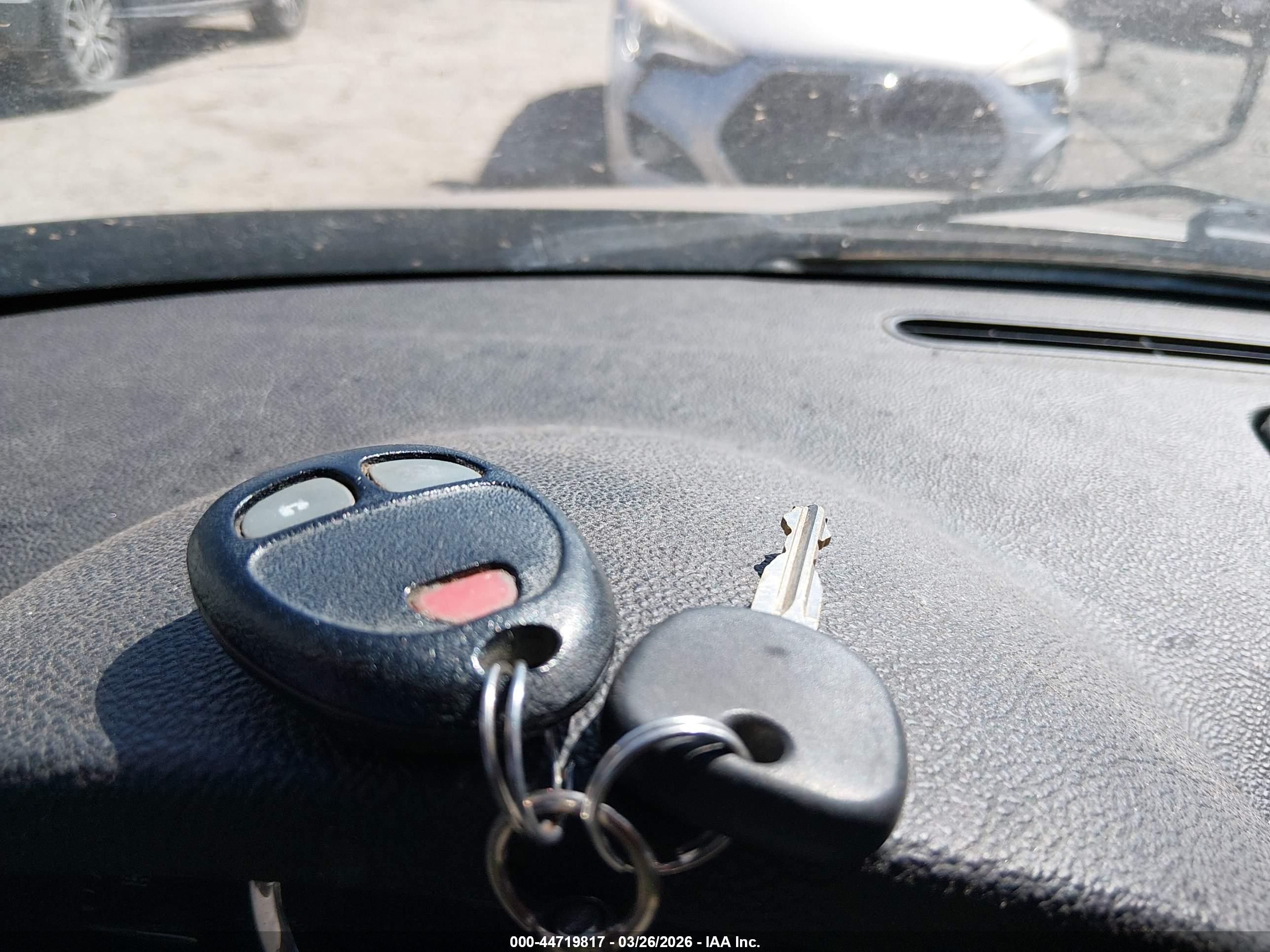 CHEVROLET HHR image 11