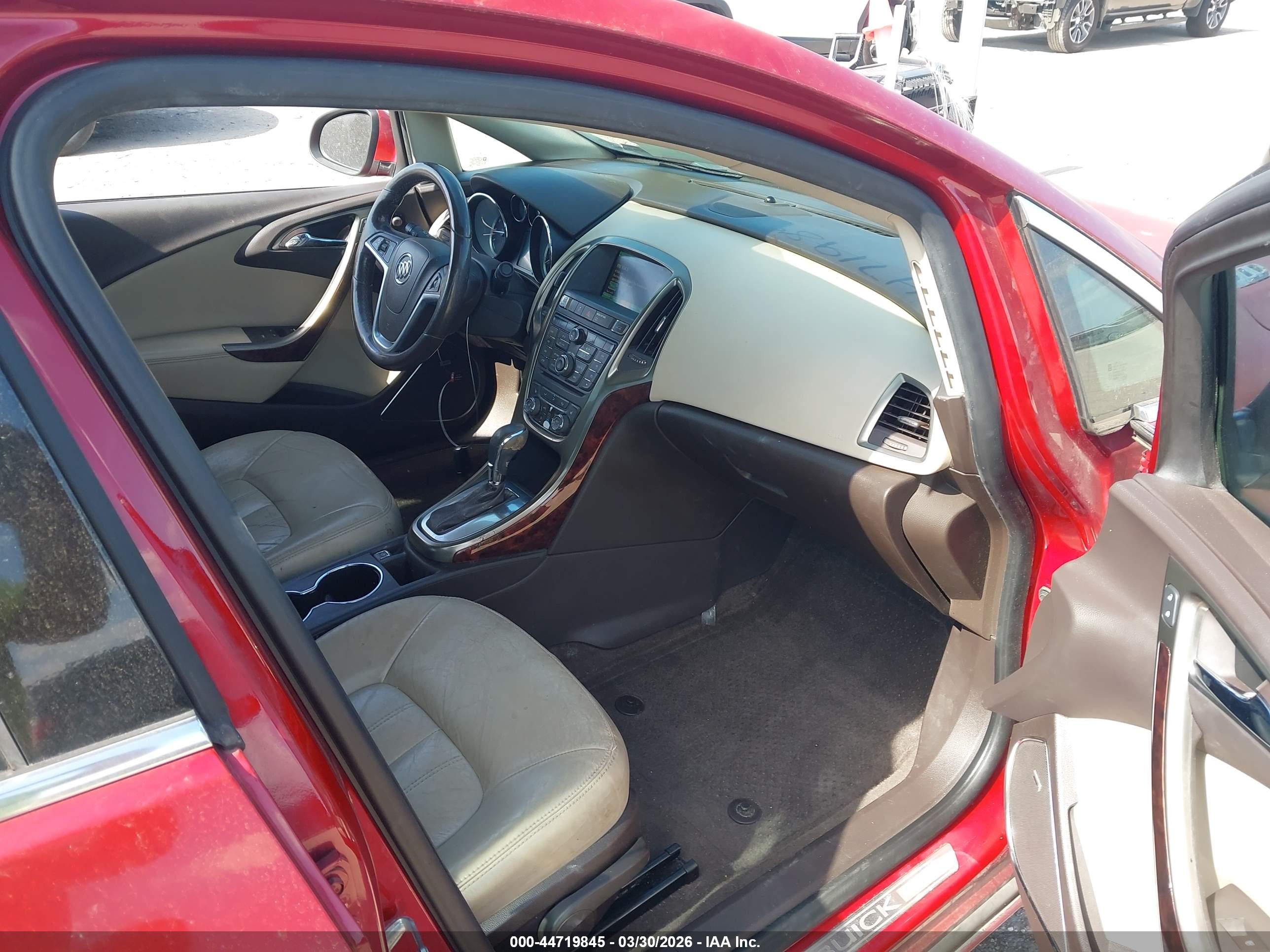 BUICK VERANO image 5