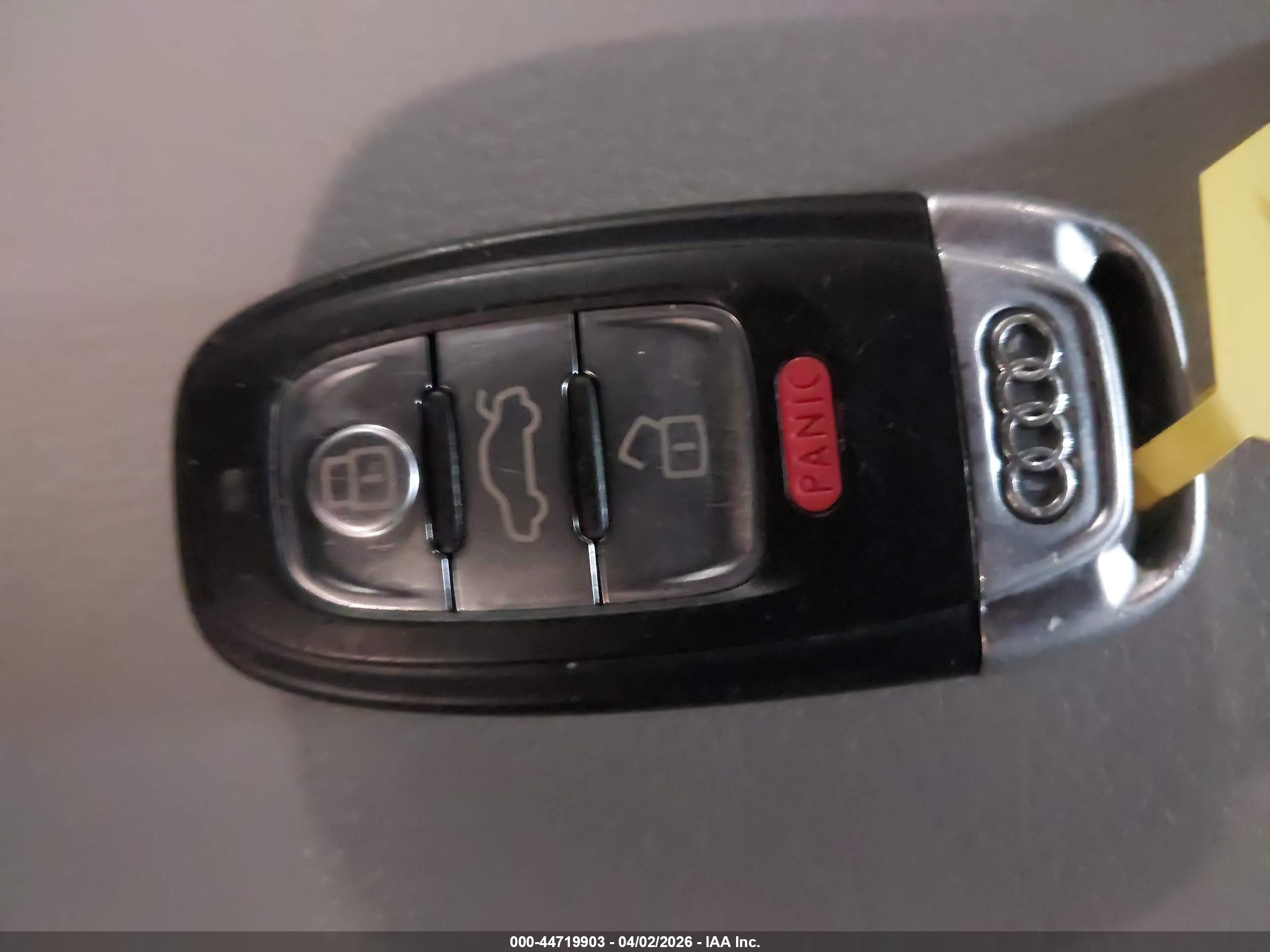 AUDI A4 image 11