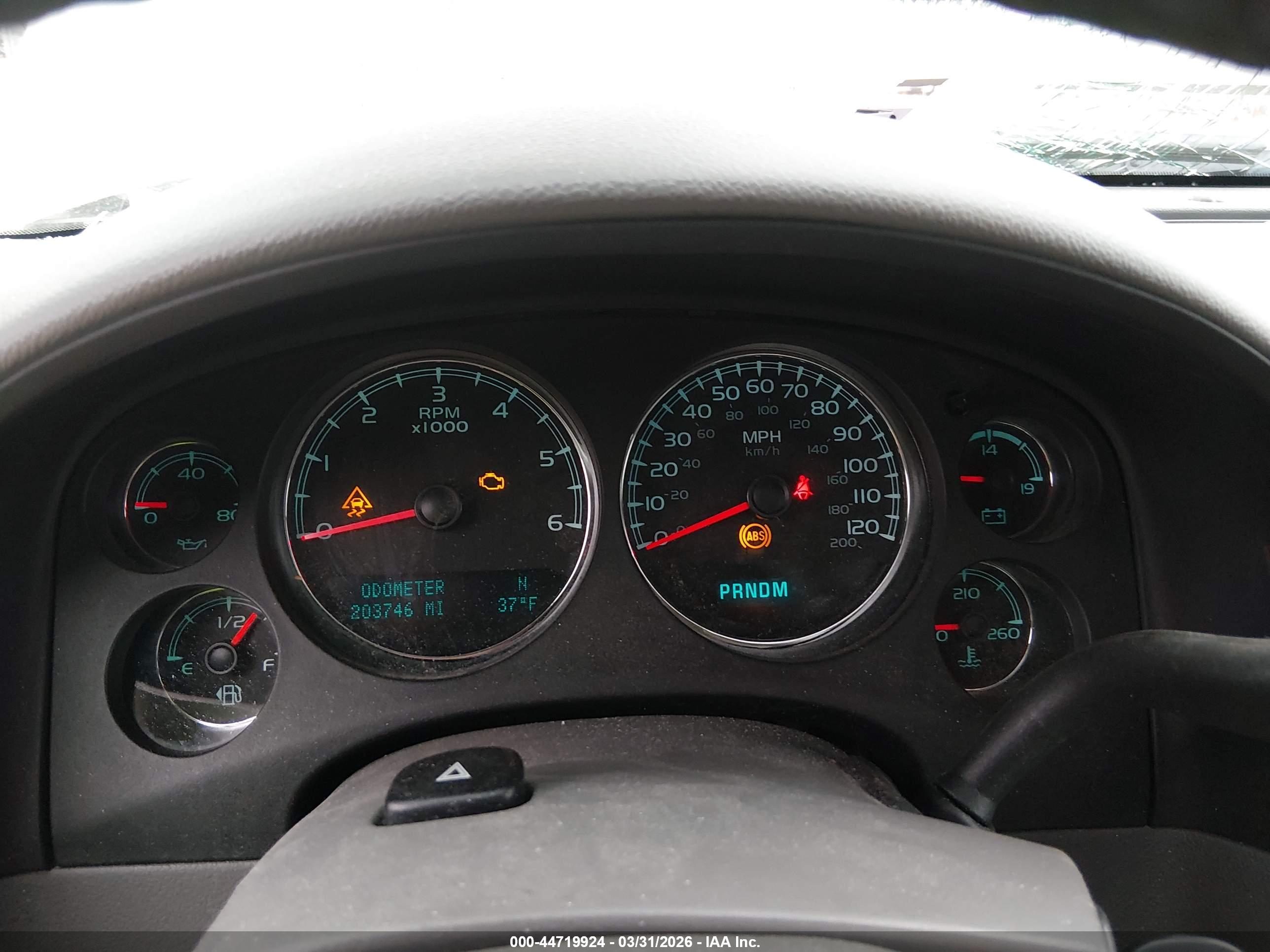 GMC YUKON image 7