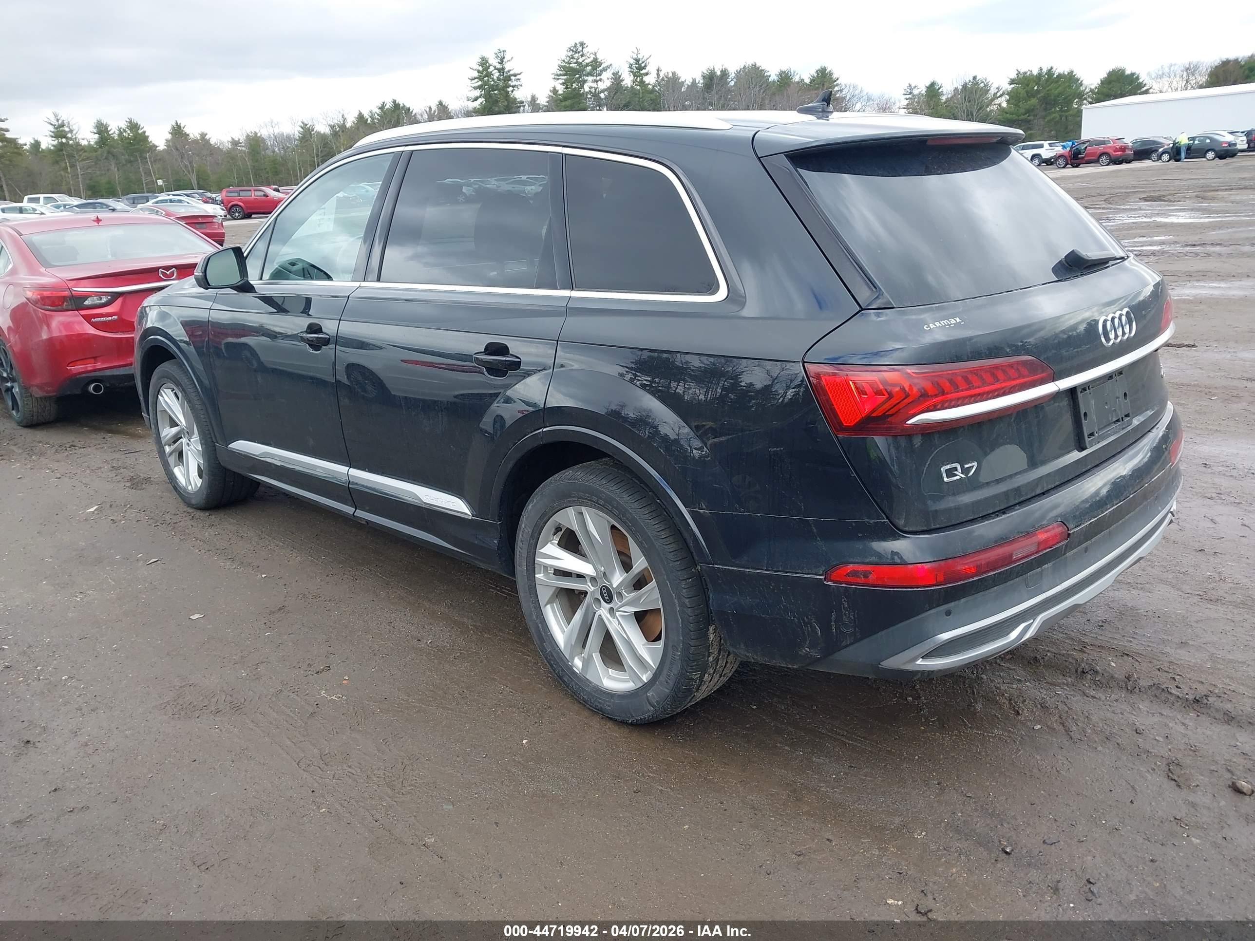 AUDI Q7 image 3