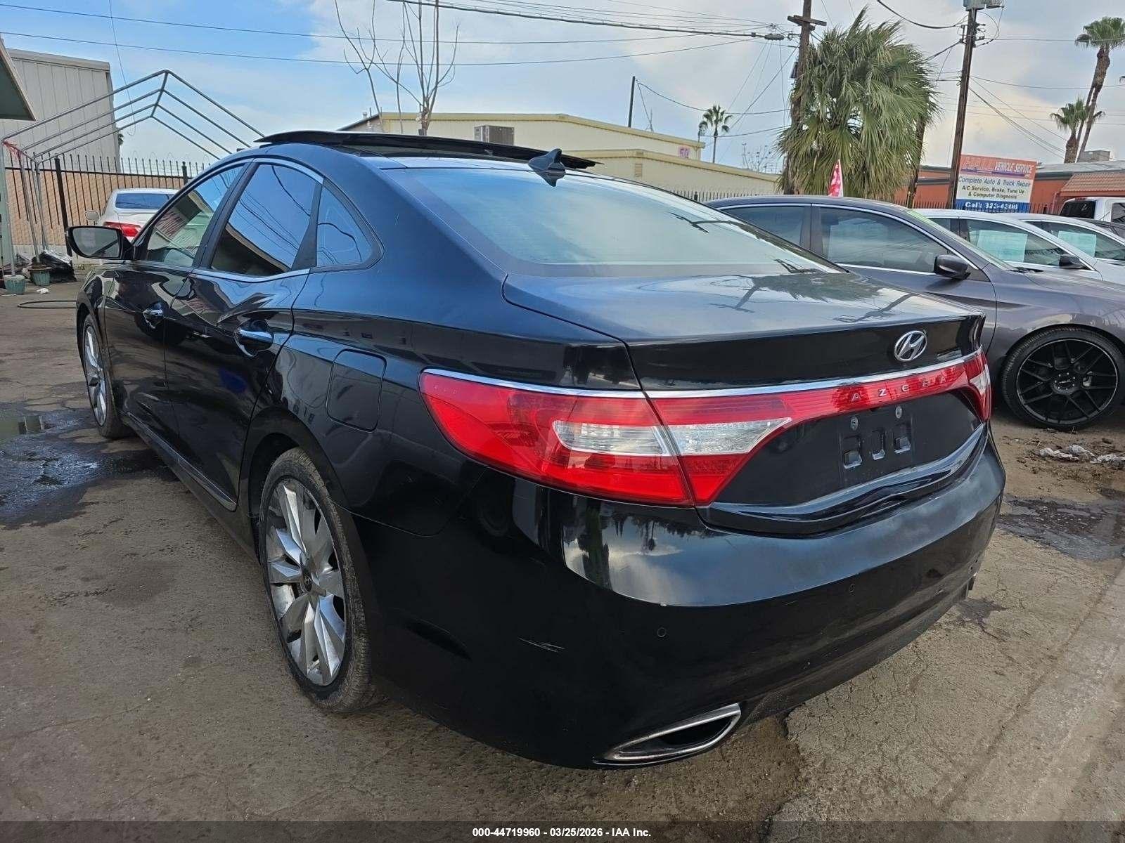 HYUNDAI AZERA image 3