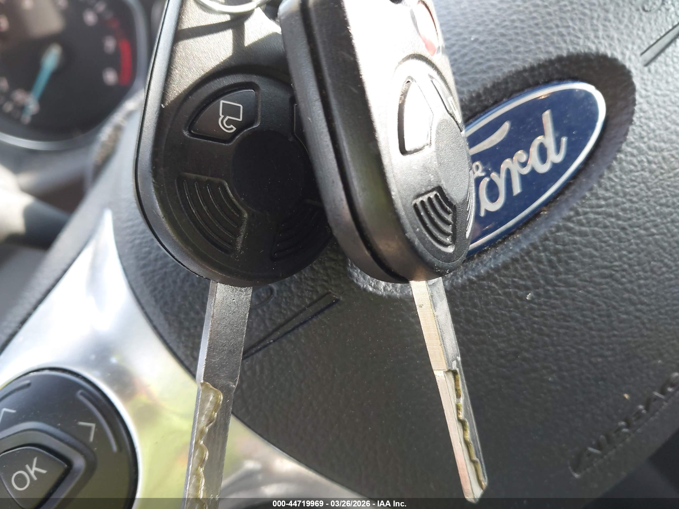 FORD ESCAPE image 11