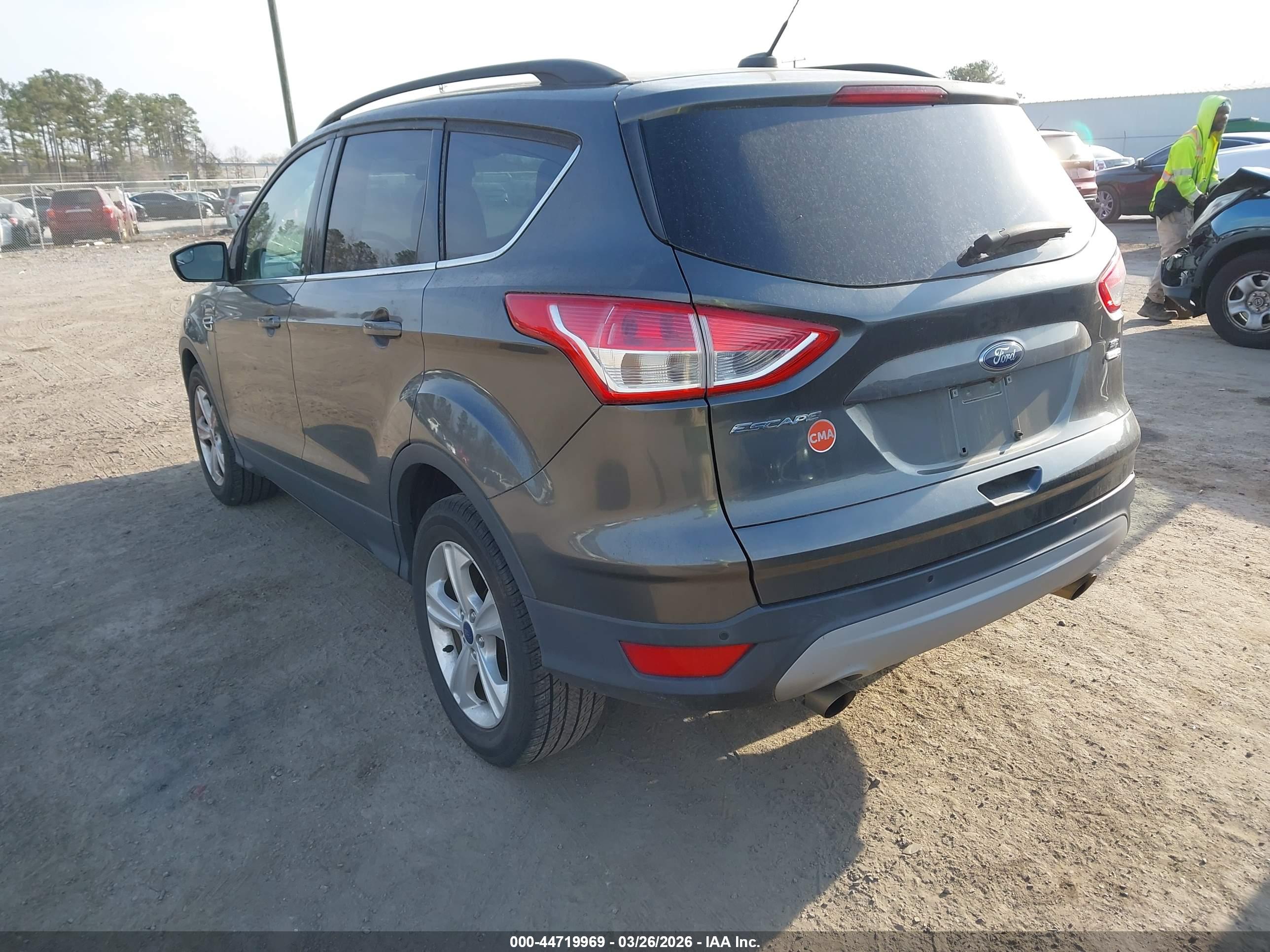 FORD ESCAPE image 3