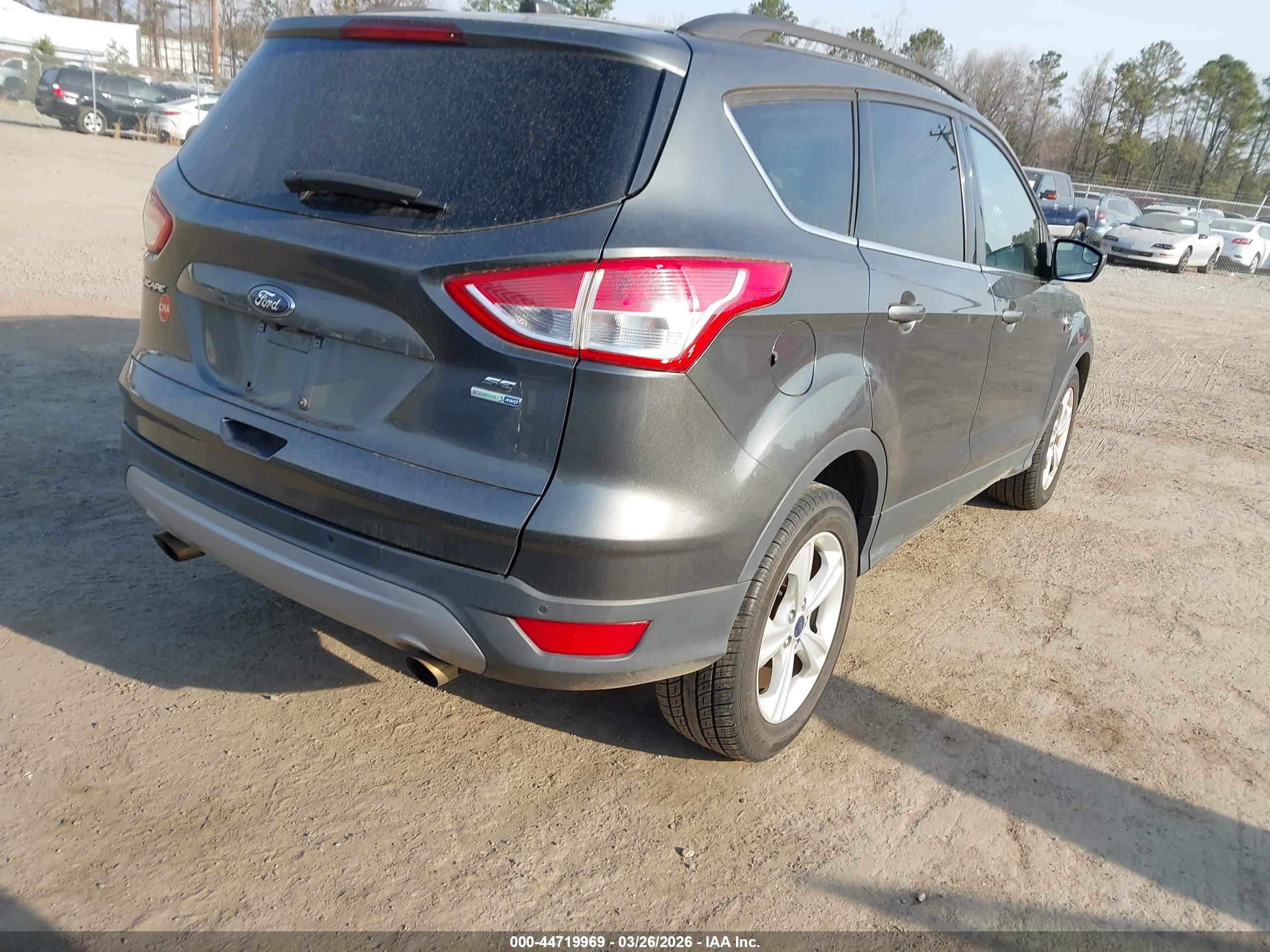 FORD ESCAPE image 4