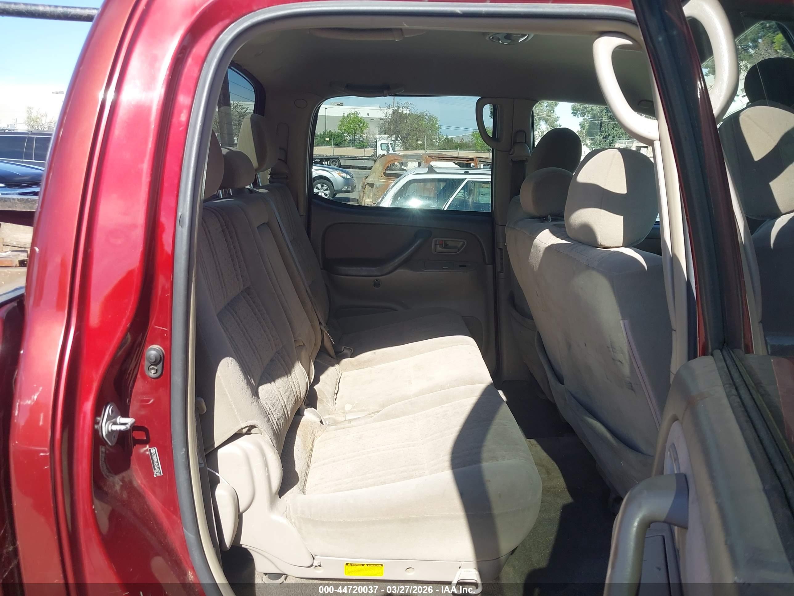 TOYOTA TUNDRA image 8