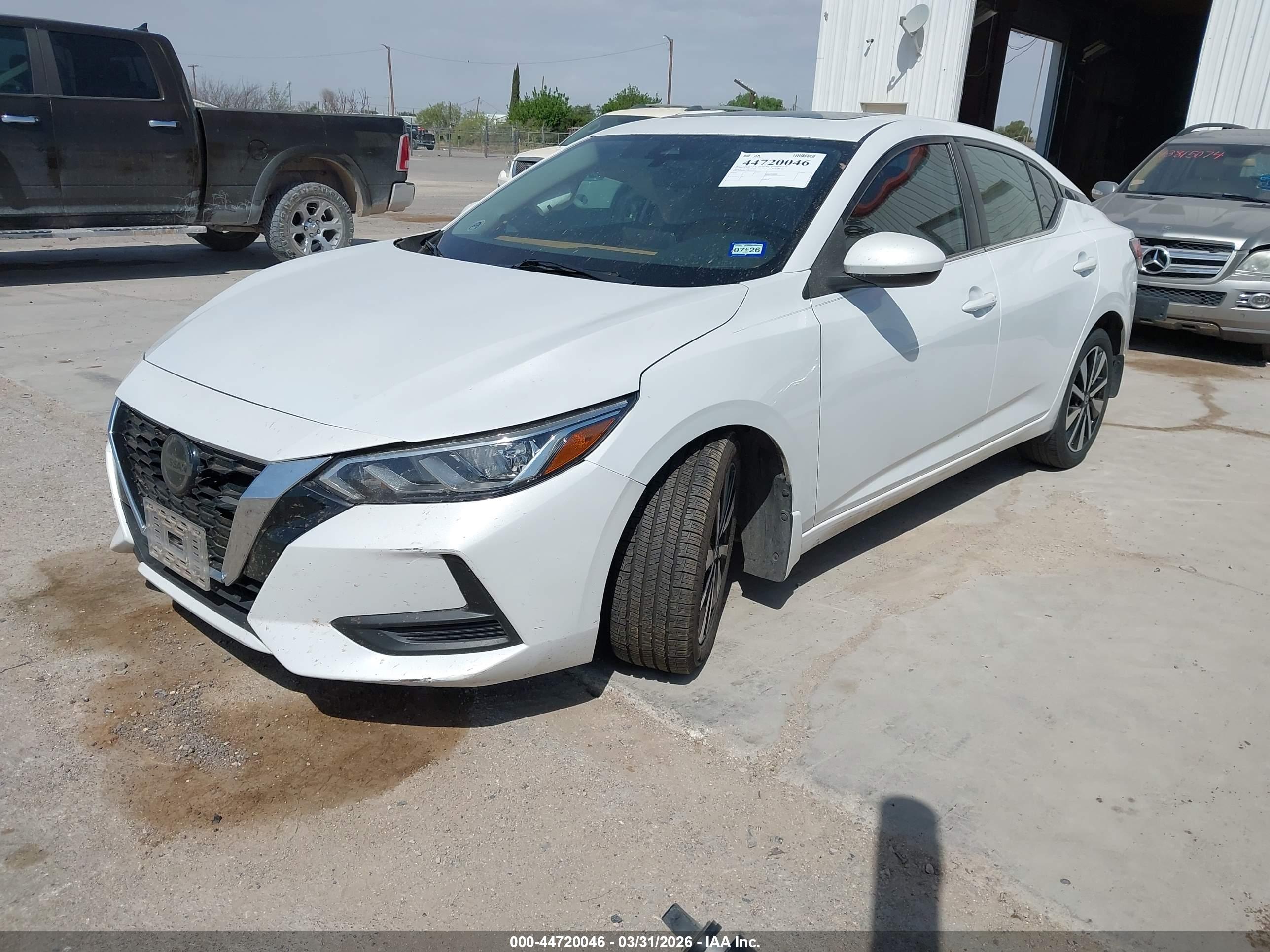 NISSAN SENTRA image 2