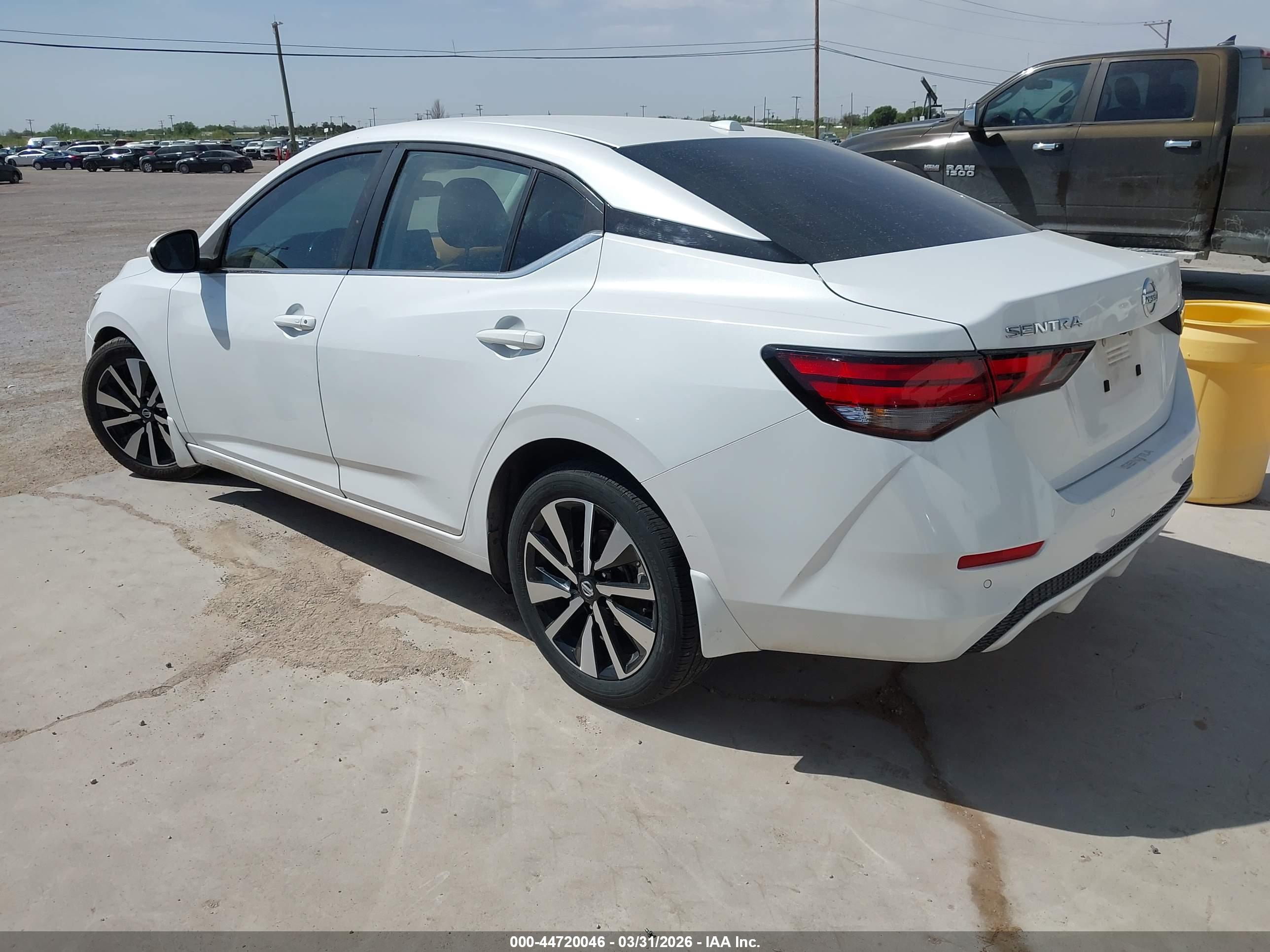 NISSAN SENTRA image 3