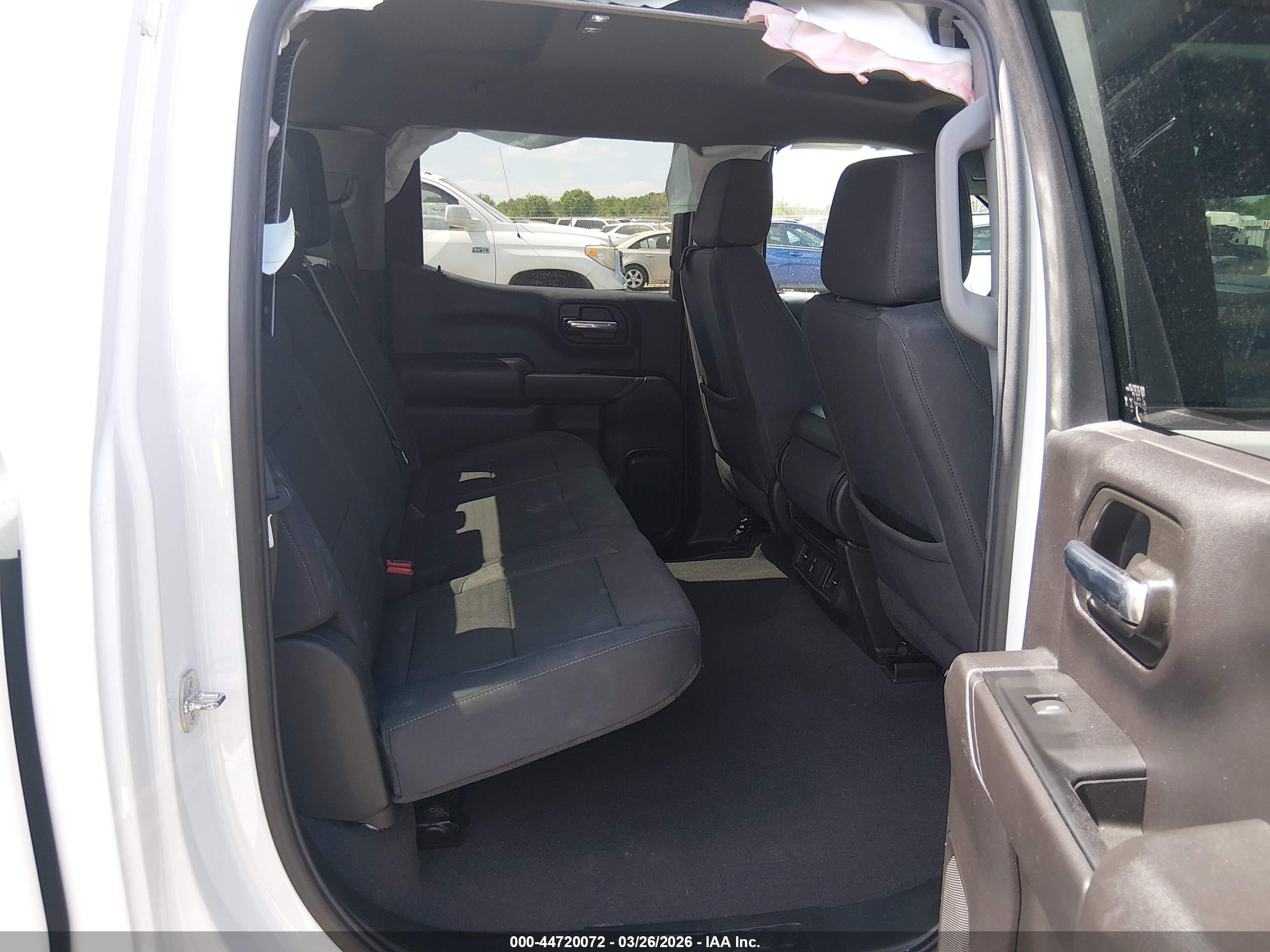 CHEVROLET SILVERADO image 8