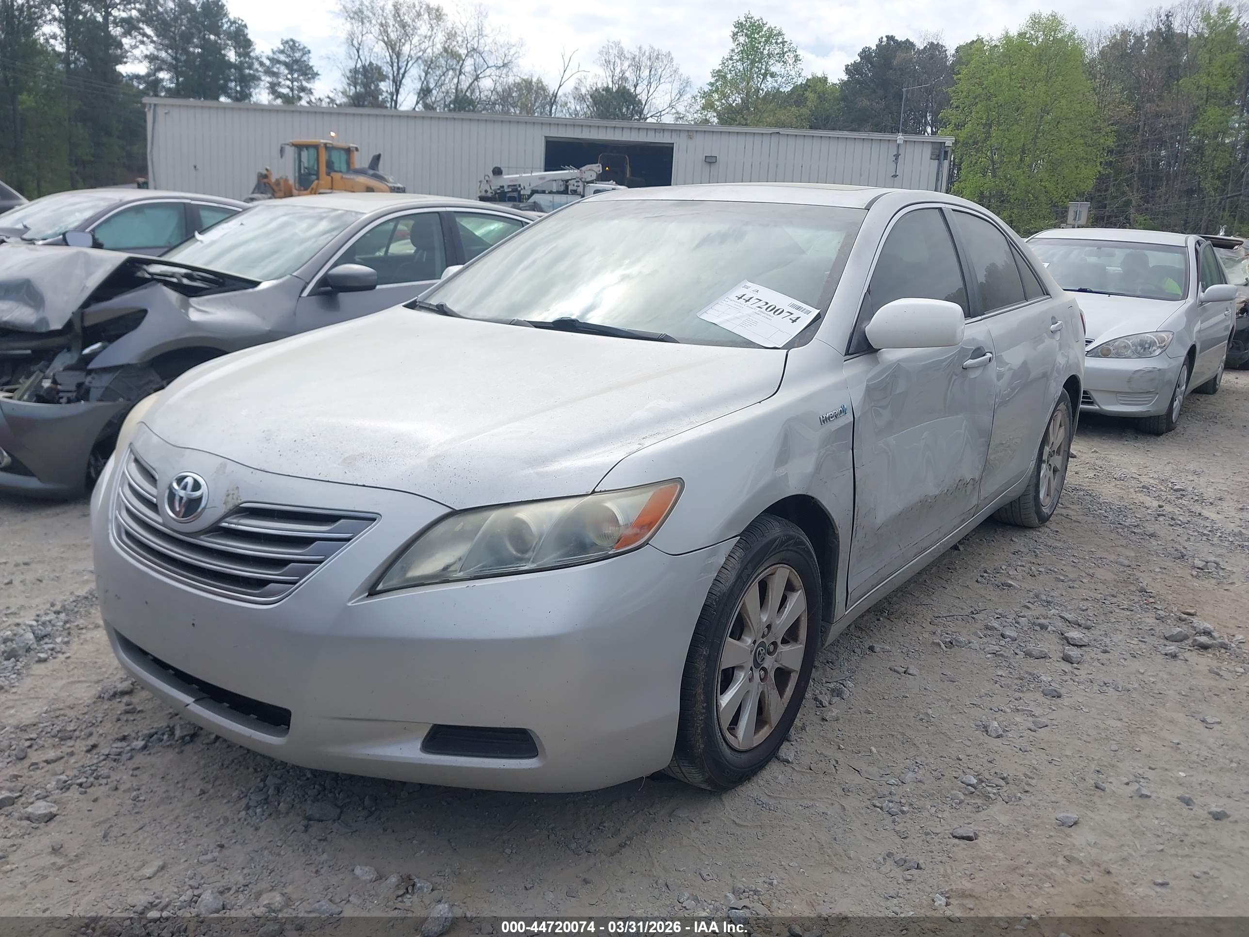 TOYOTA CAMRY image 2