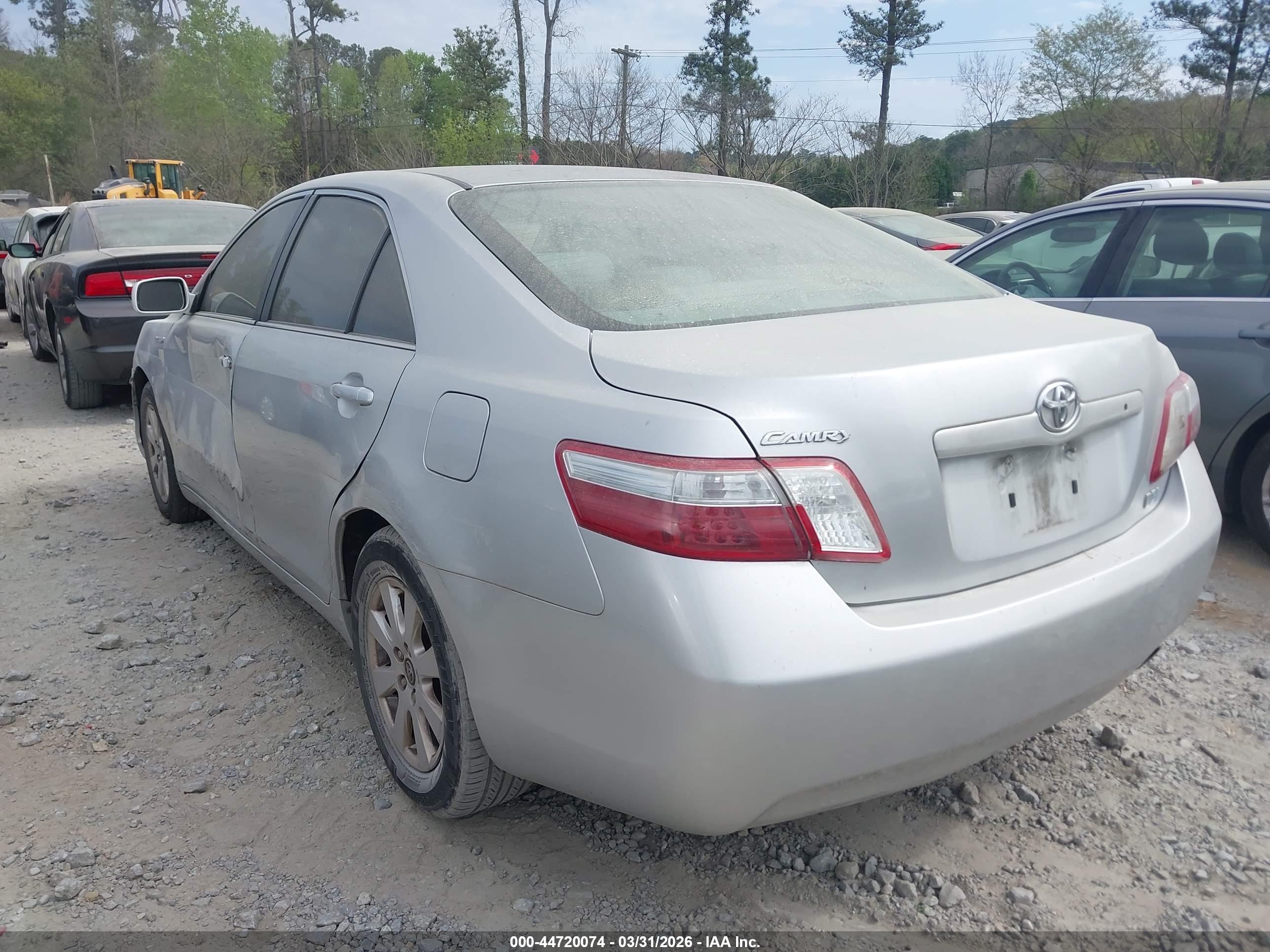 TOYOTA CAMRY image 3