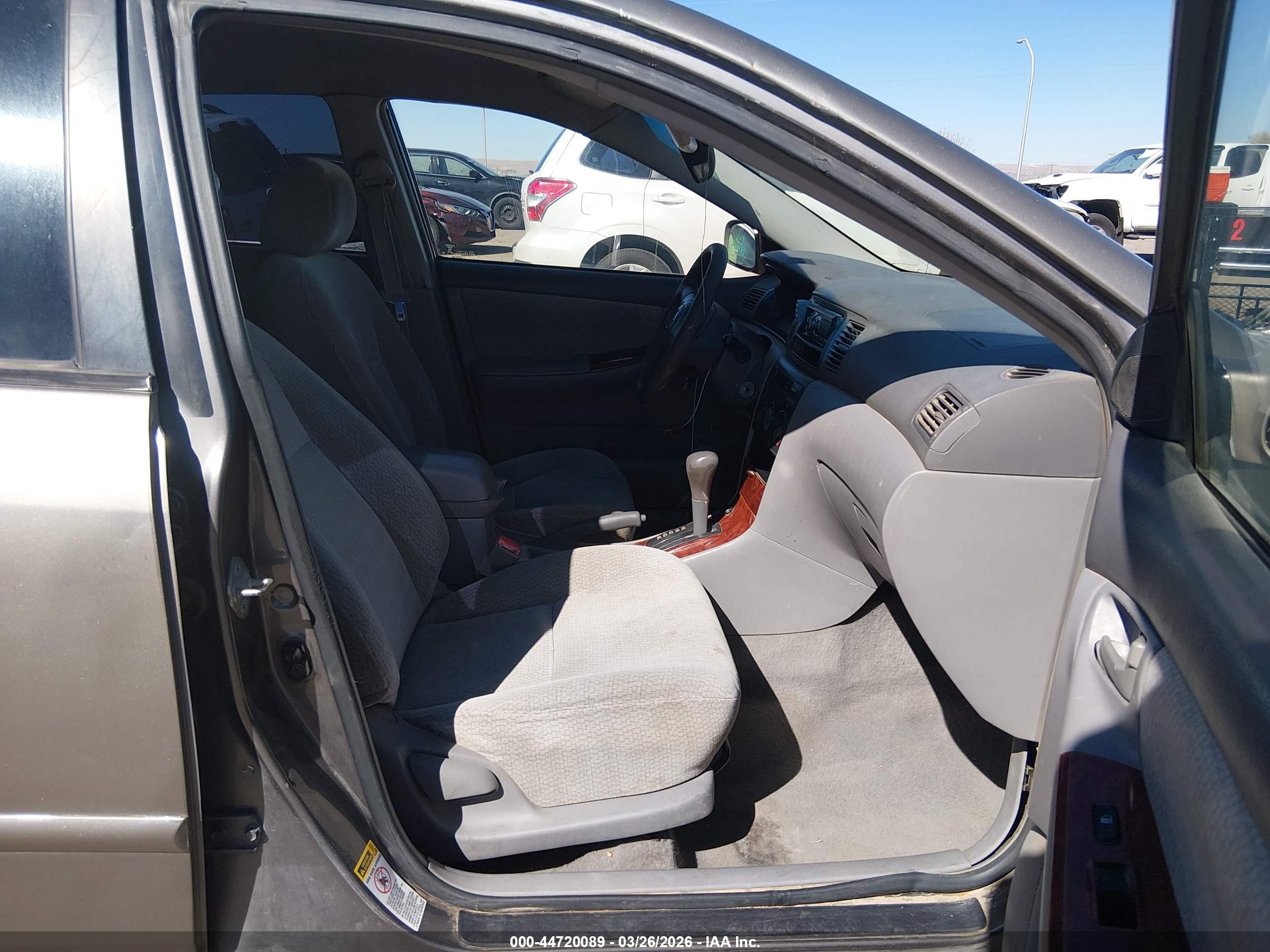 TOYOTA COROLLA image 5