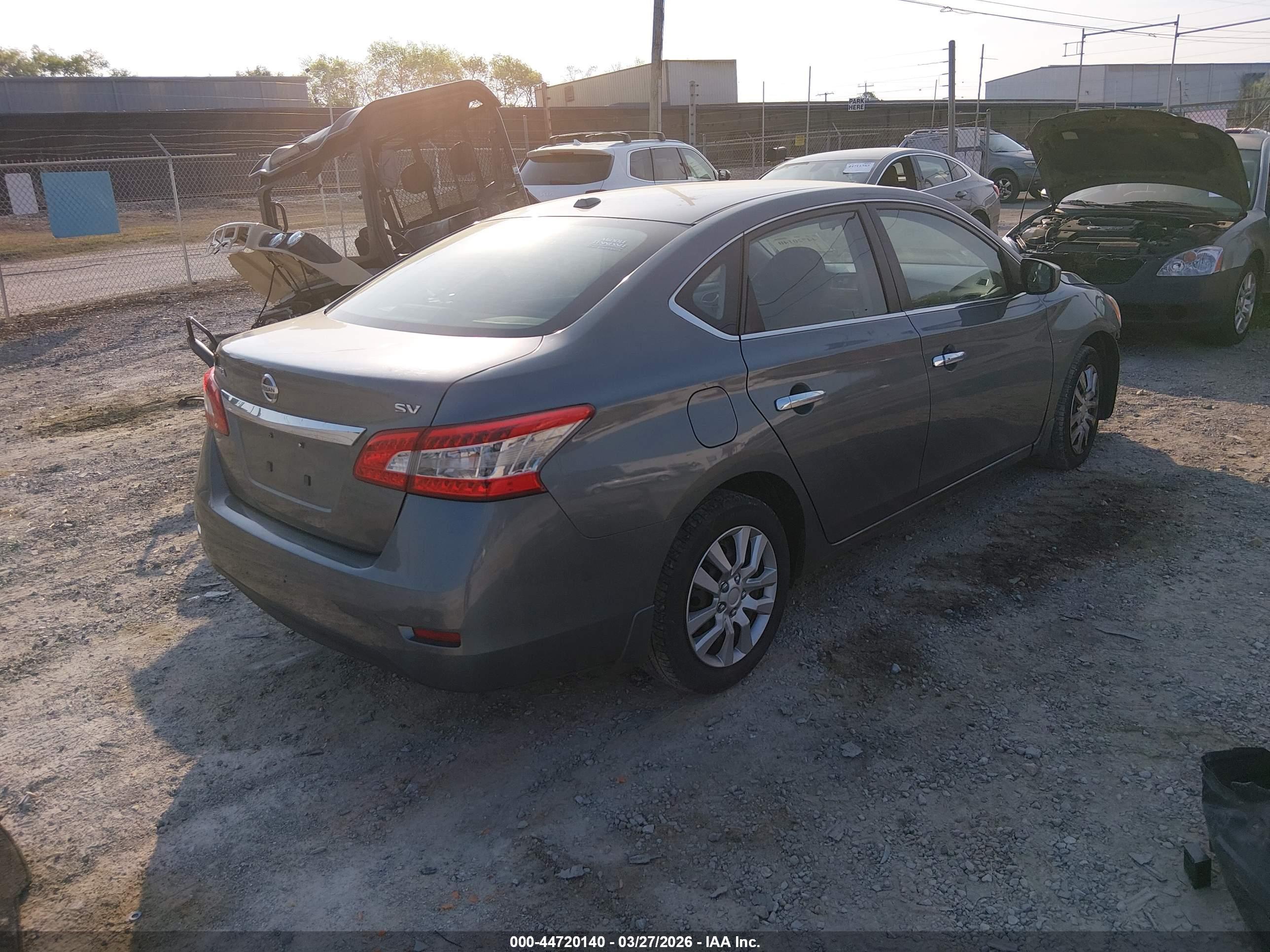 NISSAN SENTRA image 4