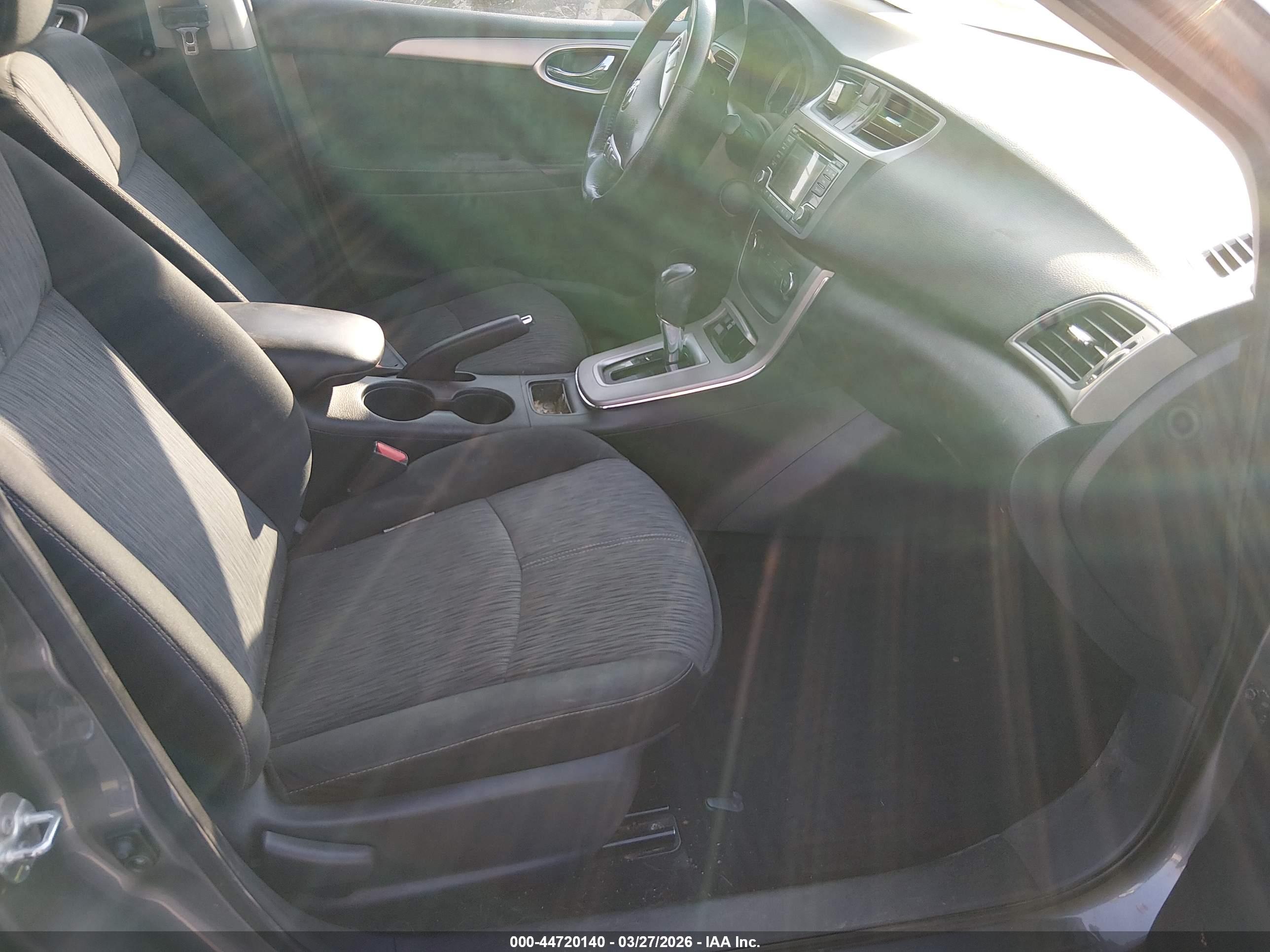 NISSAN SENTRA image 5
