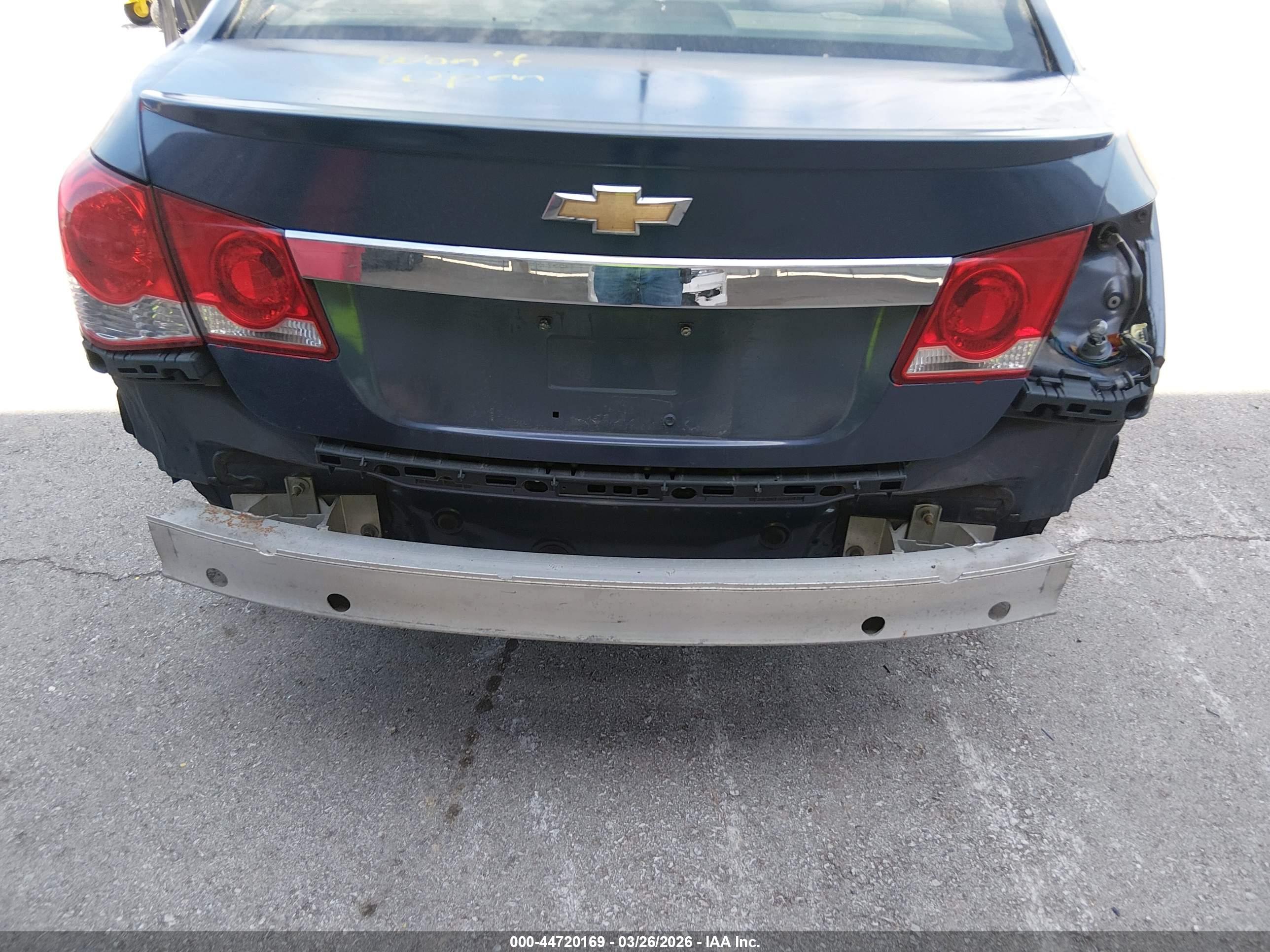 CHEVROLET CRUZE image 6