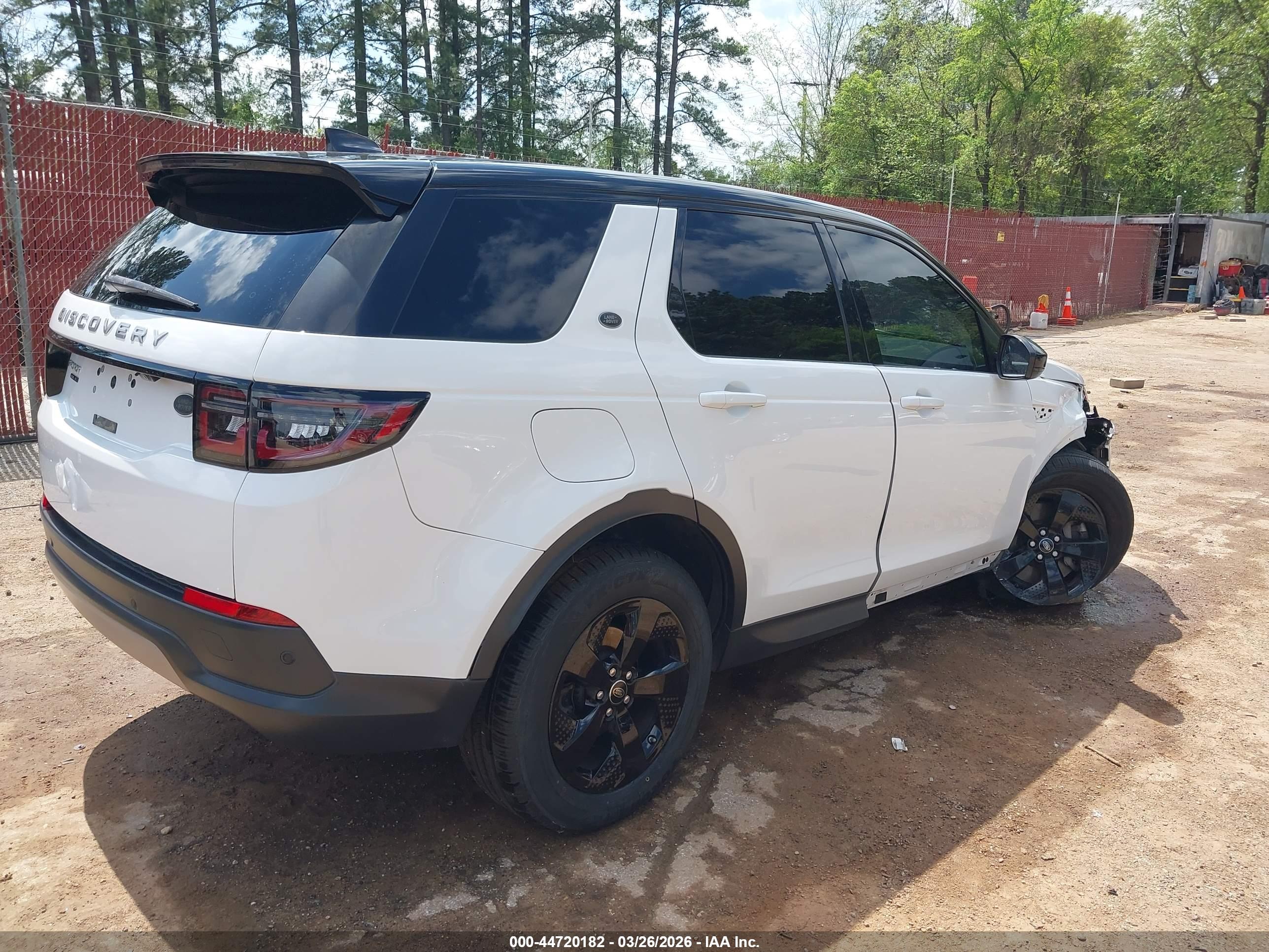 LAND ROVER image 4