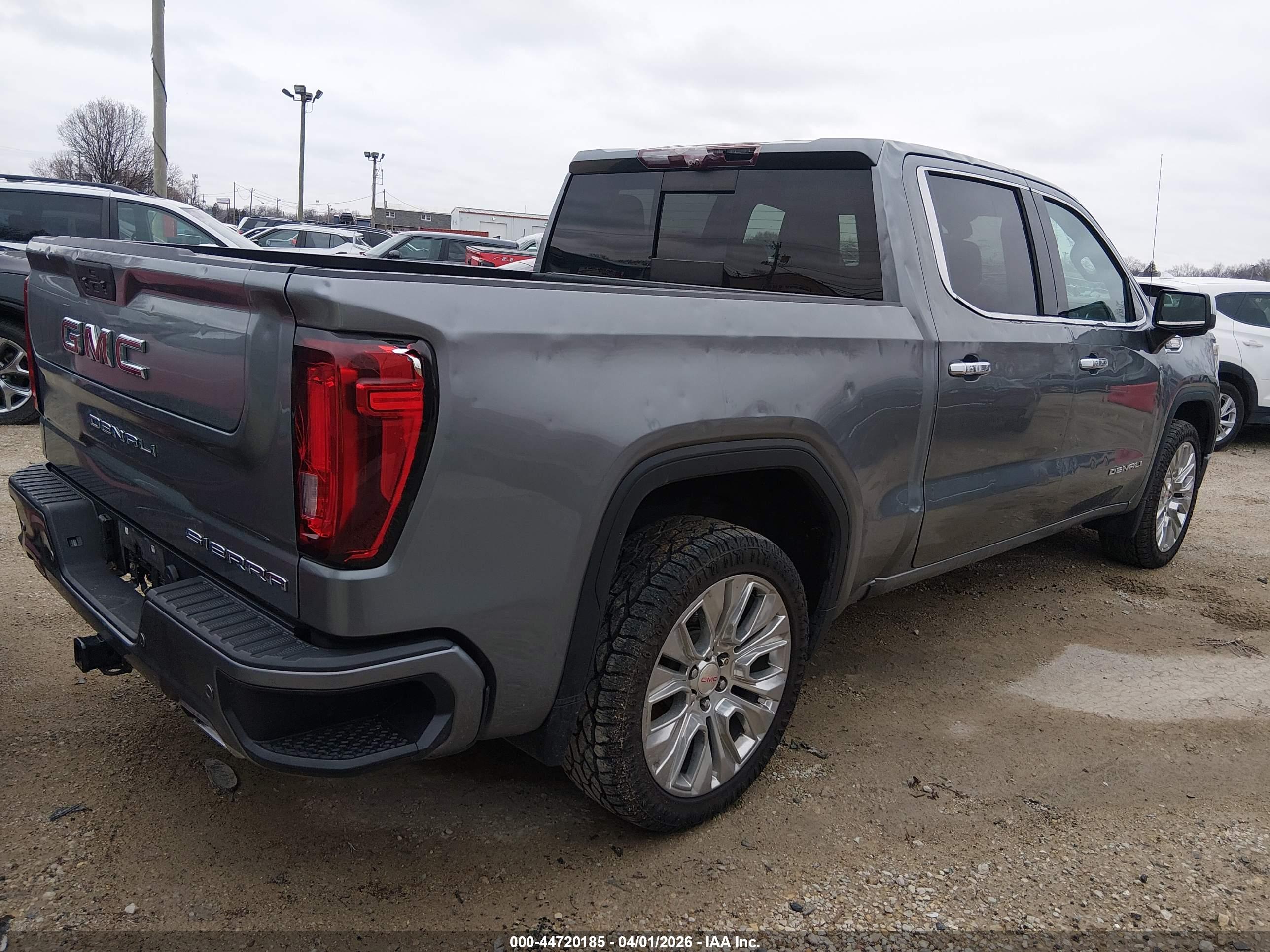GMC SIERRA image 4