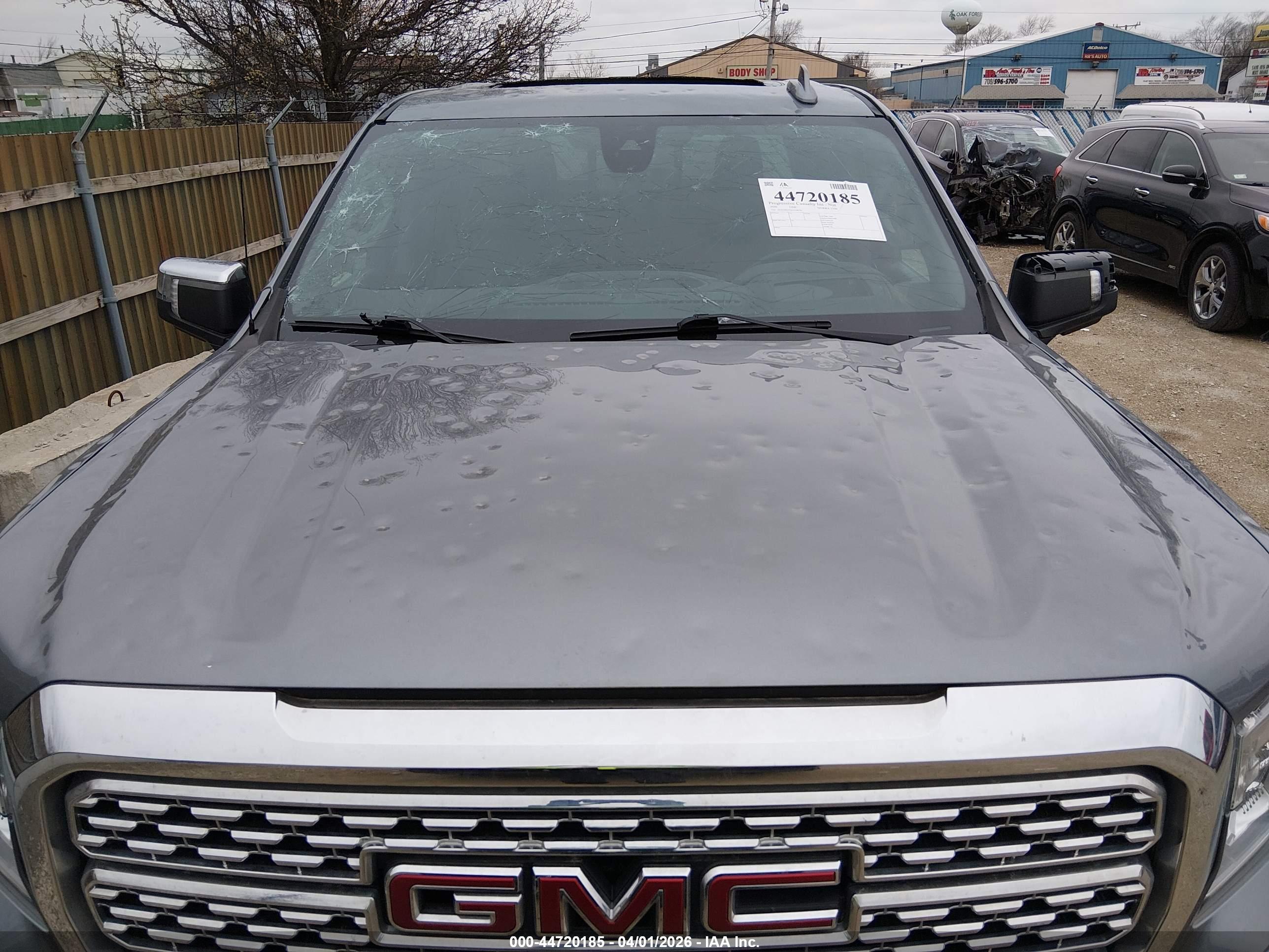GMC SIERRA image 6