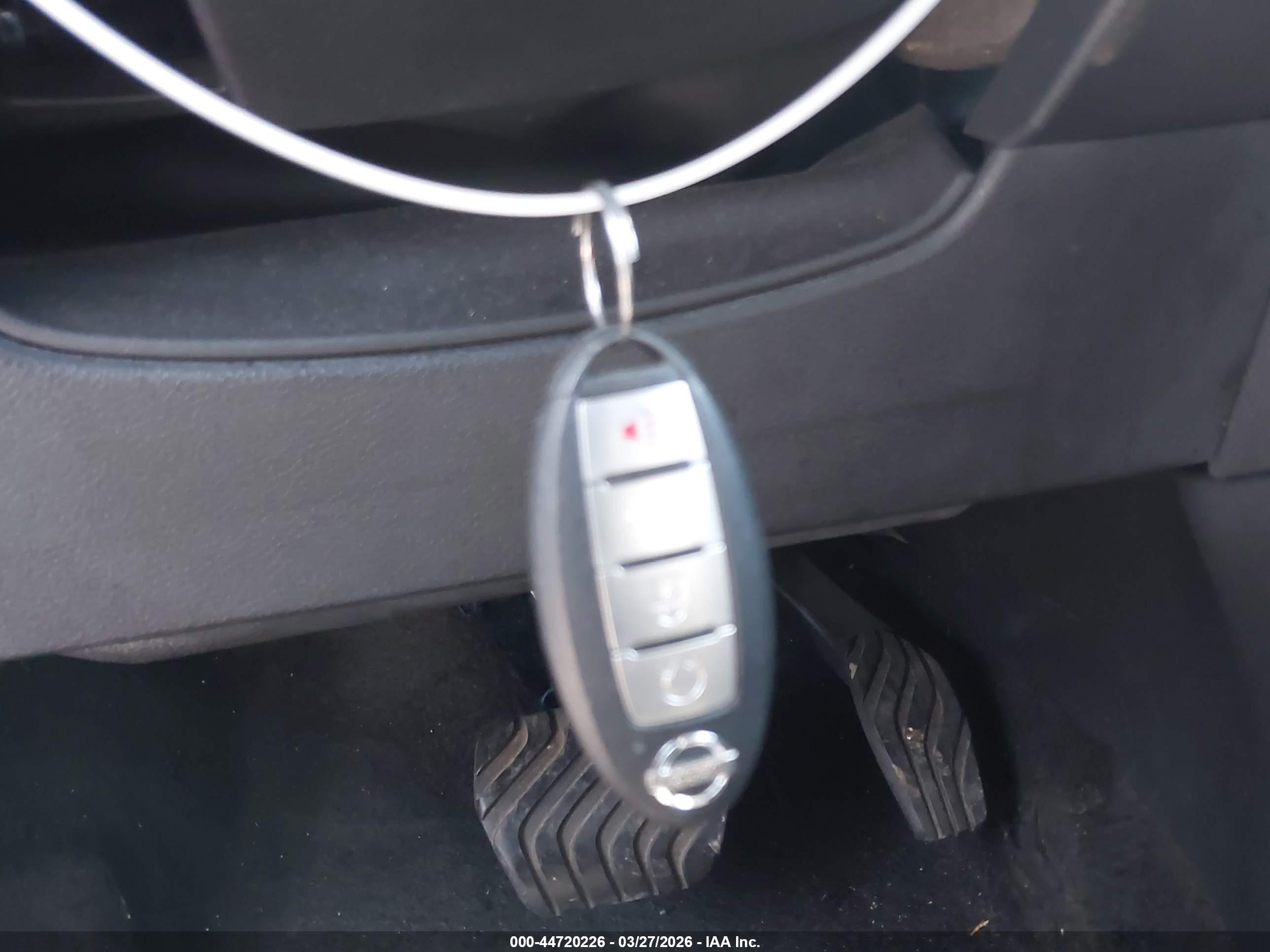 NISSAN KICKS image 11