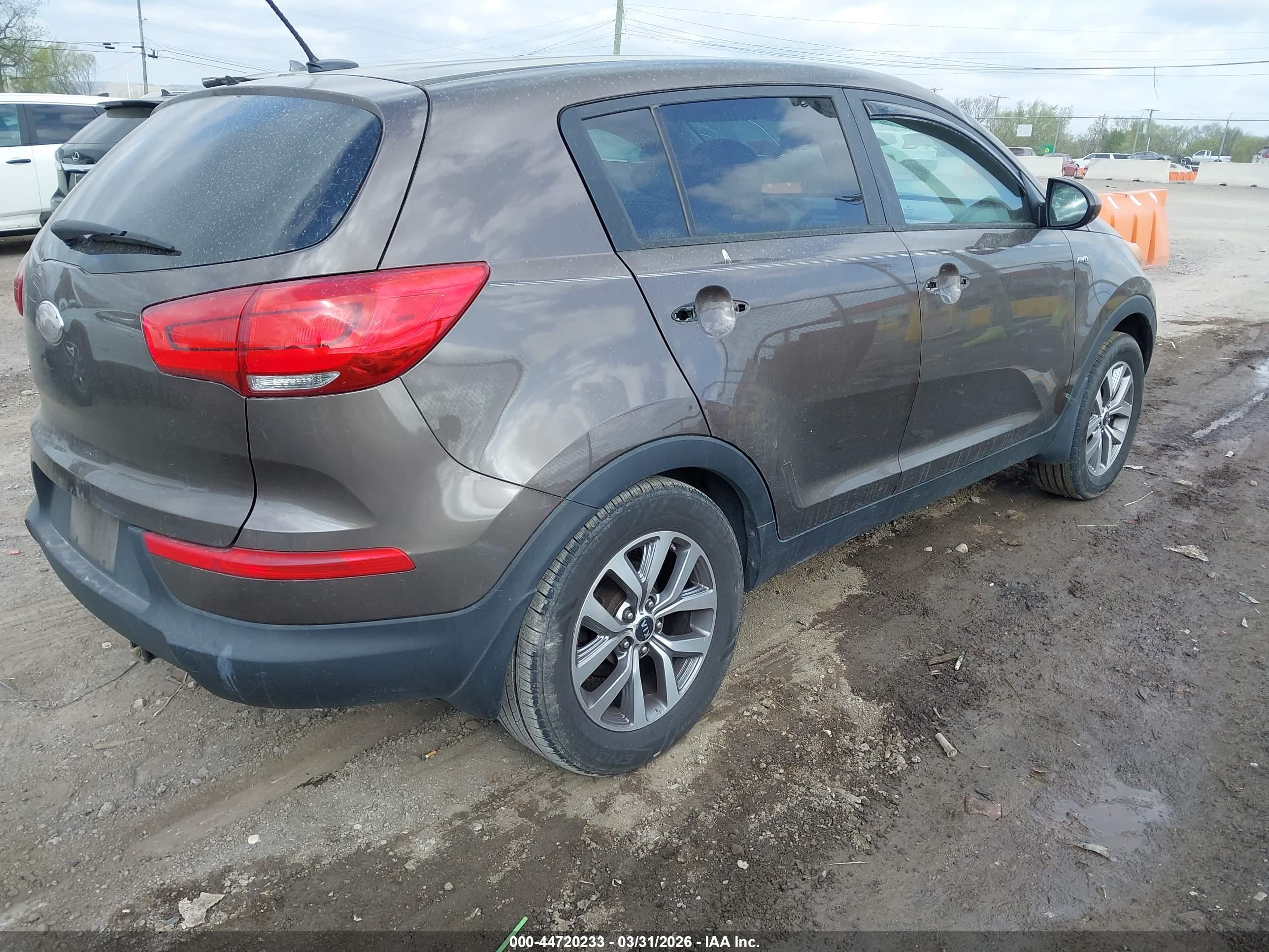 KIA SPORTAGE image 4
