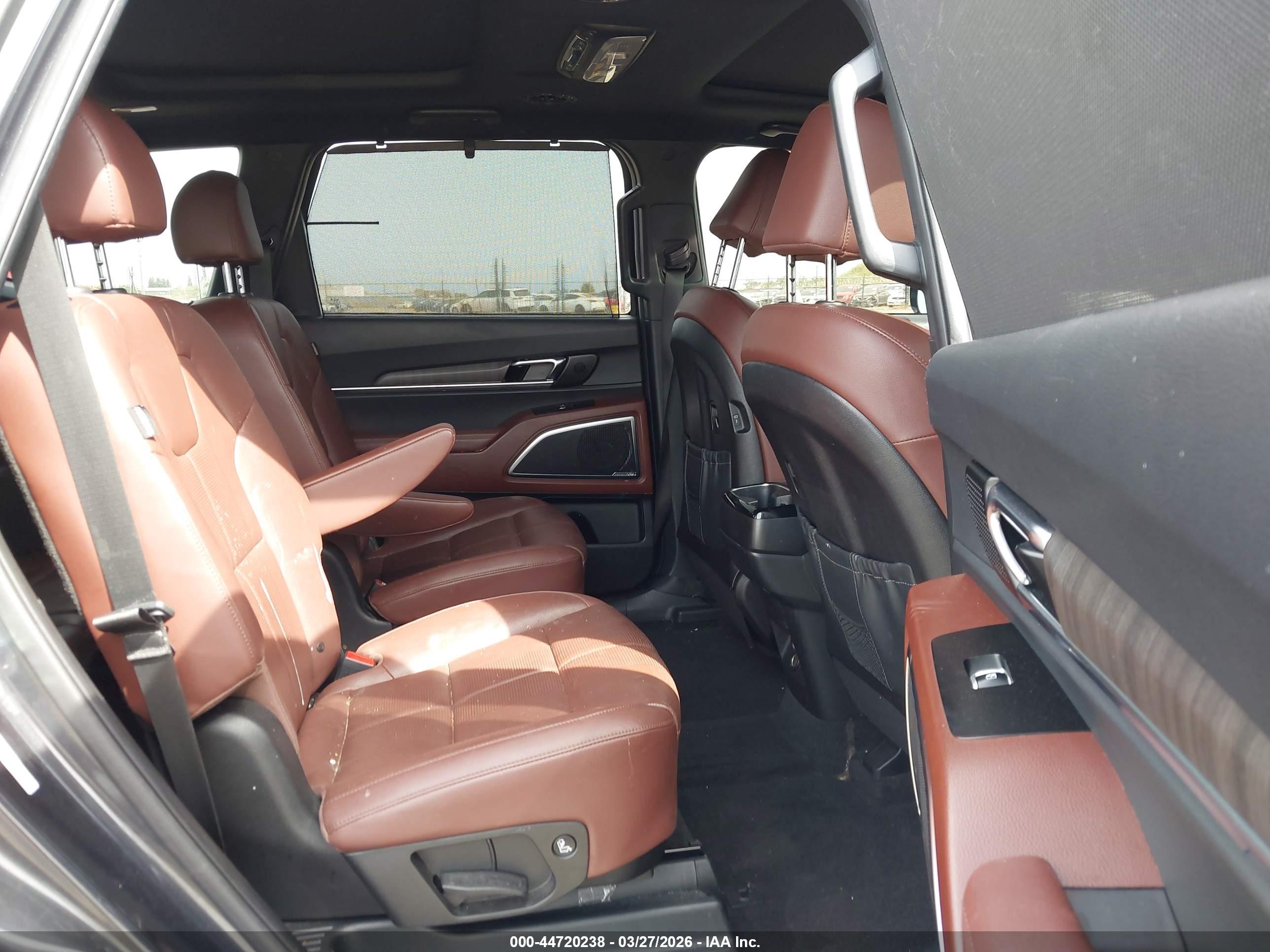 KIA TELLURIDE image 8