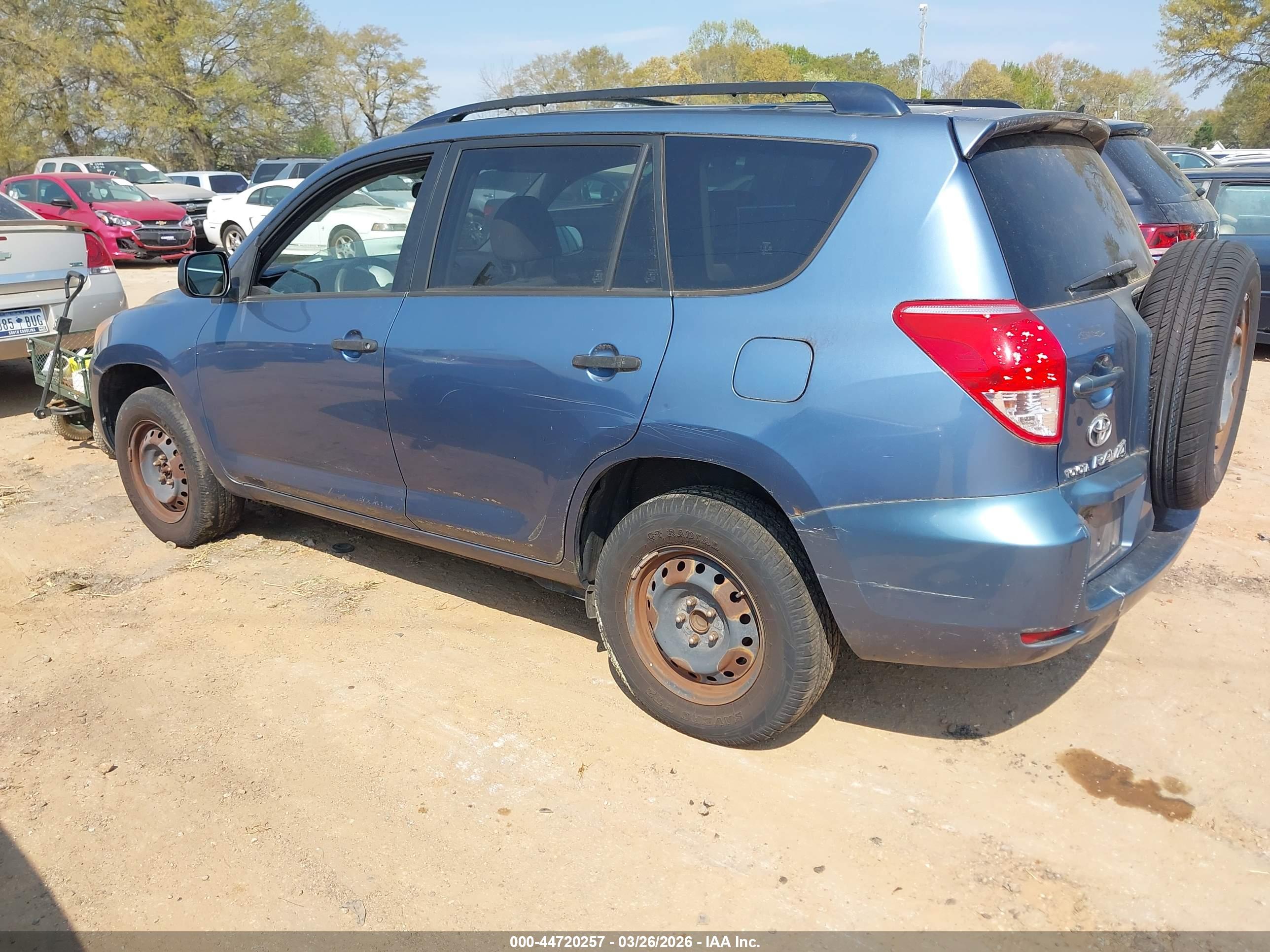 TOYOTA RAV4 image 3