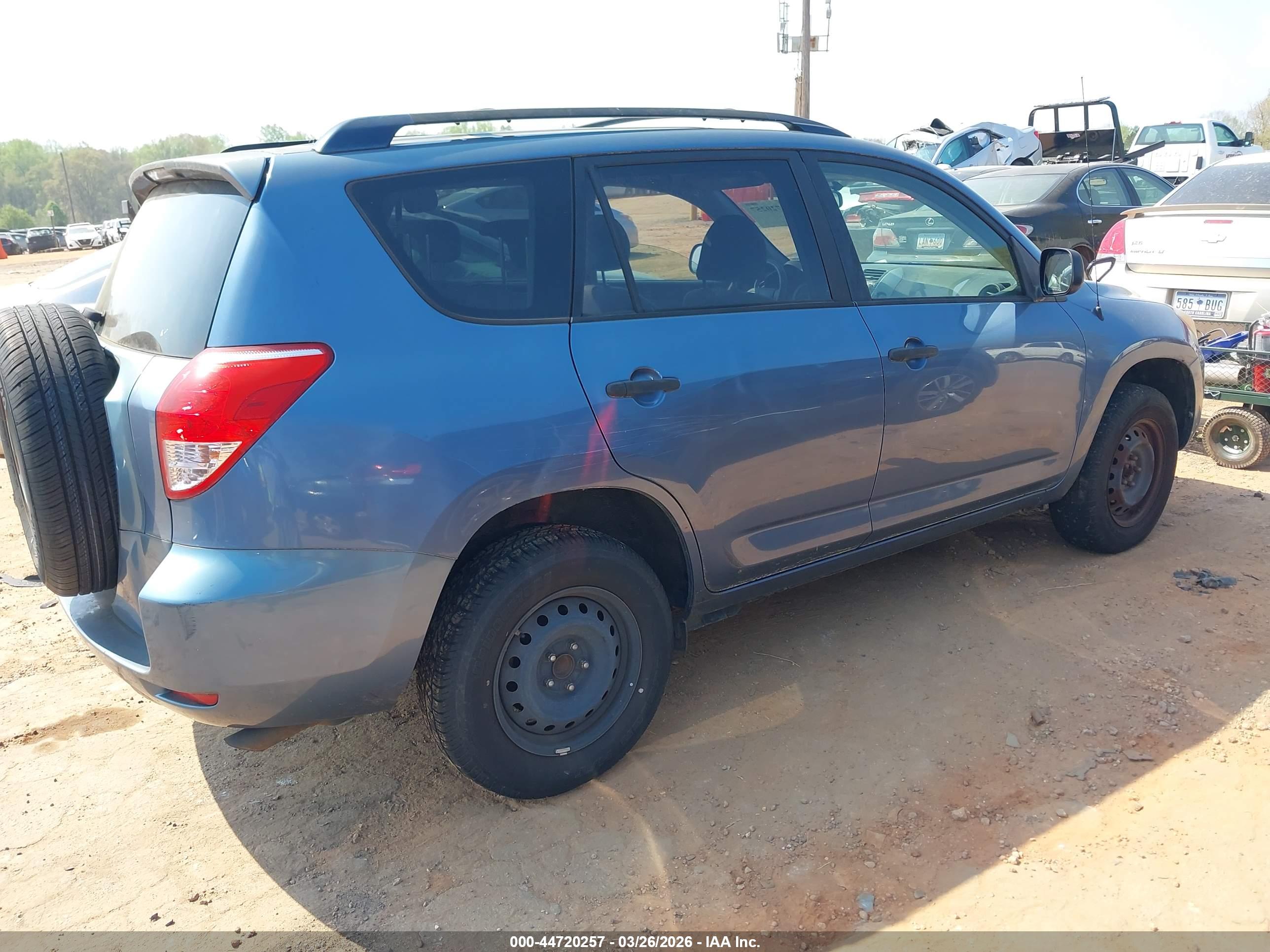 TOYOTA RAV4 image 4
