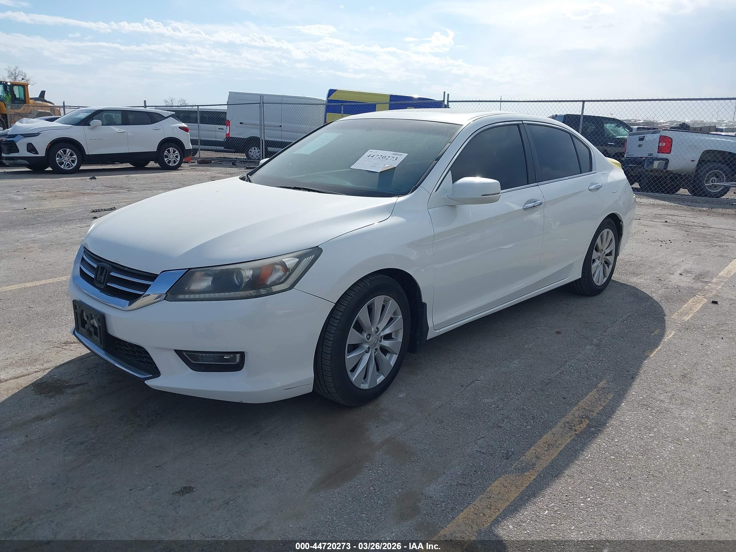 HONDA ACCORD image 2