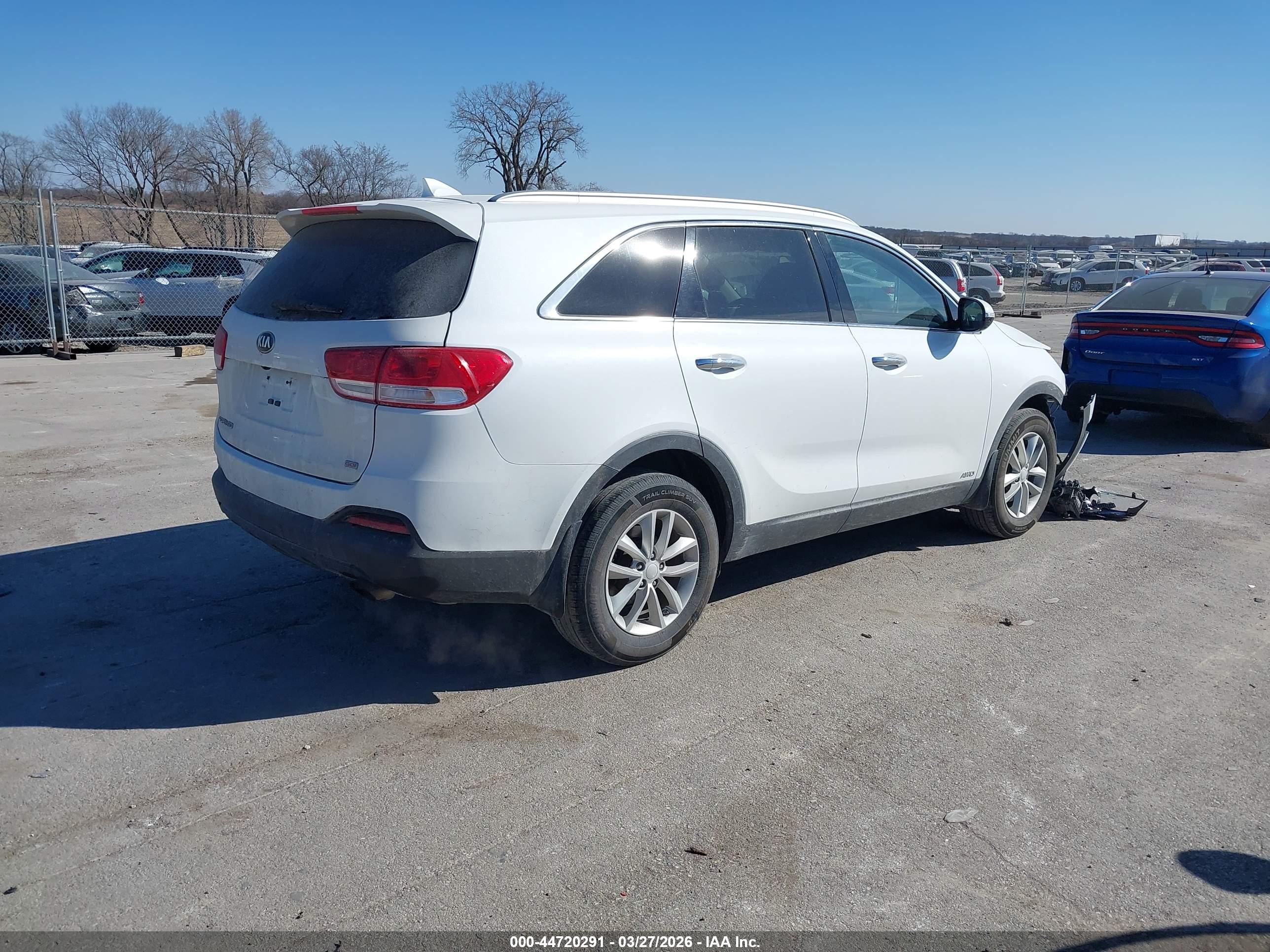 KIA SORENTO image 4