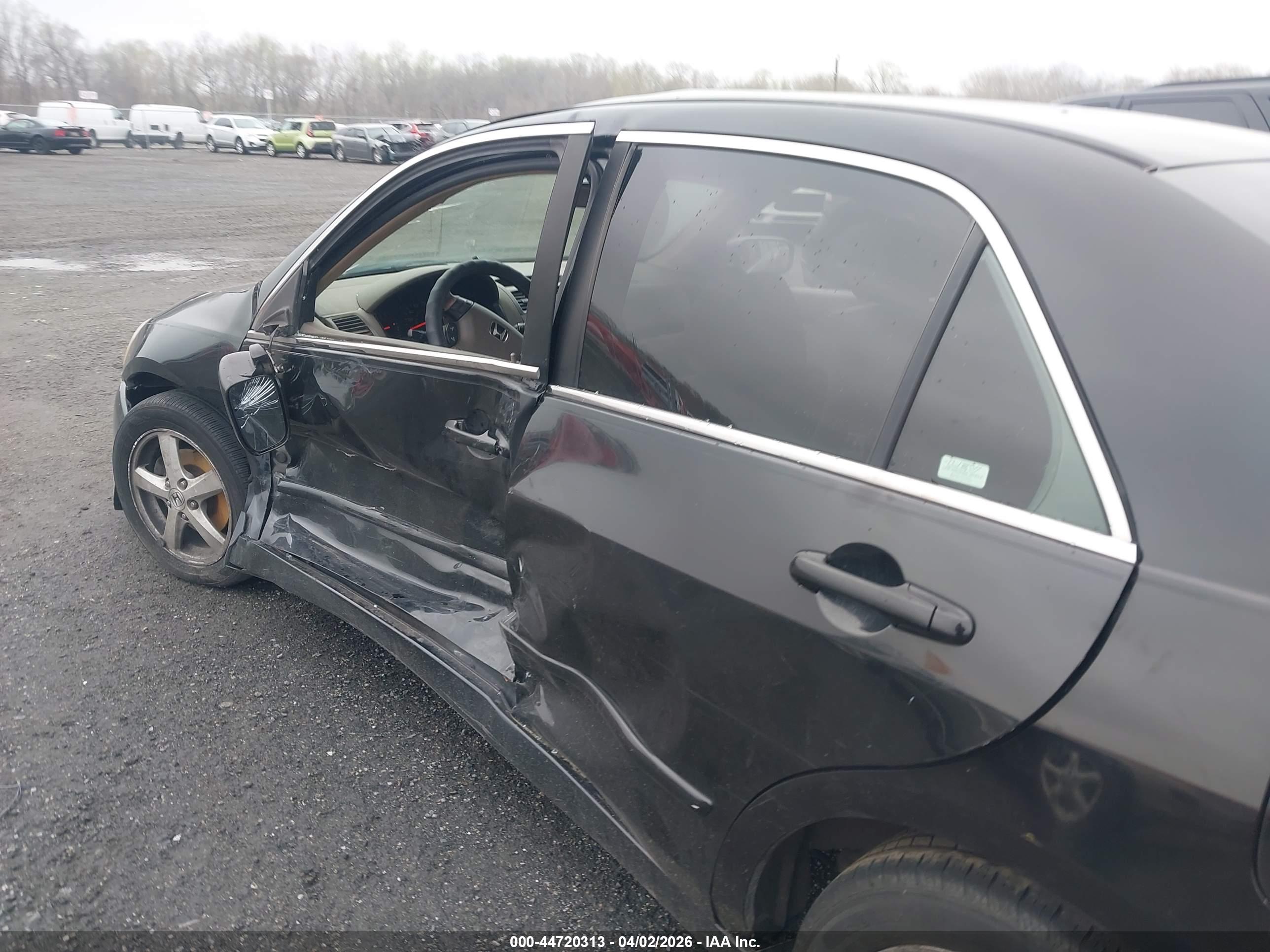 HONDA ACCORD image 6
