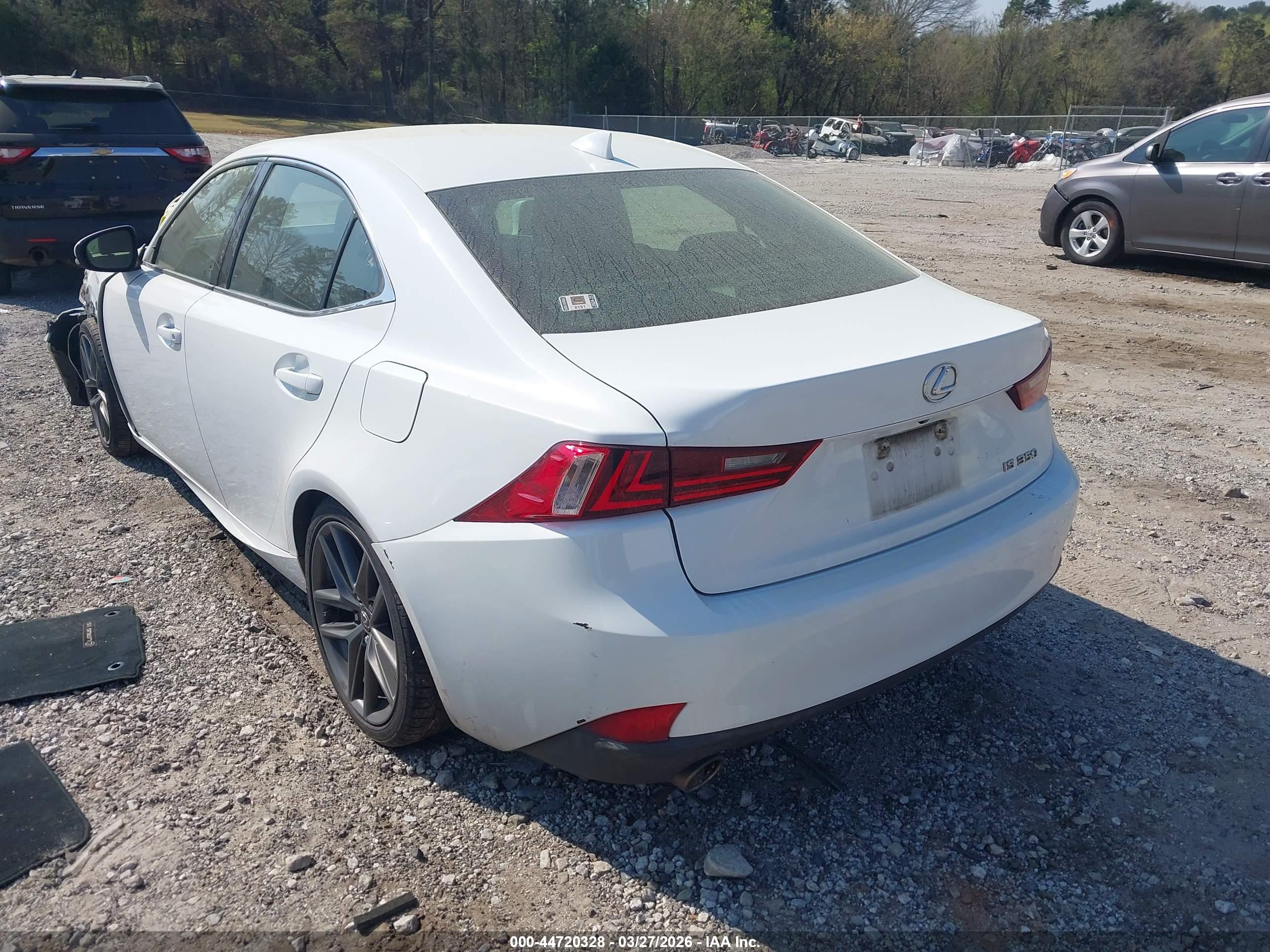 LEXUS IS image 3