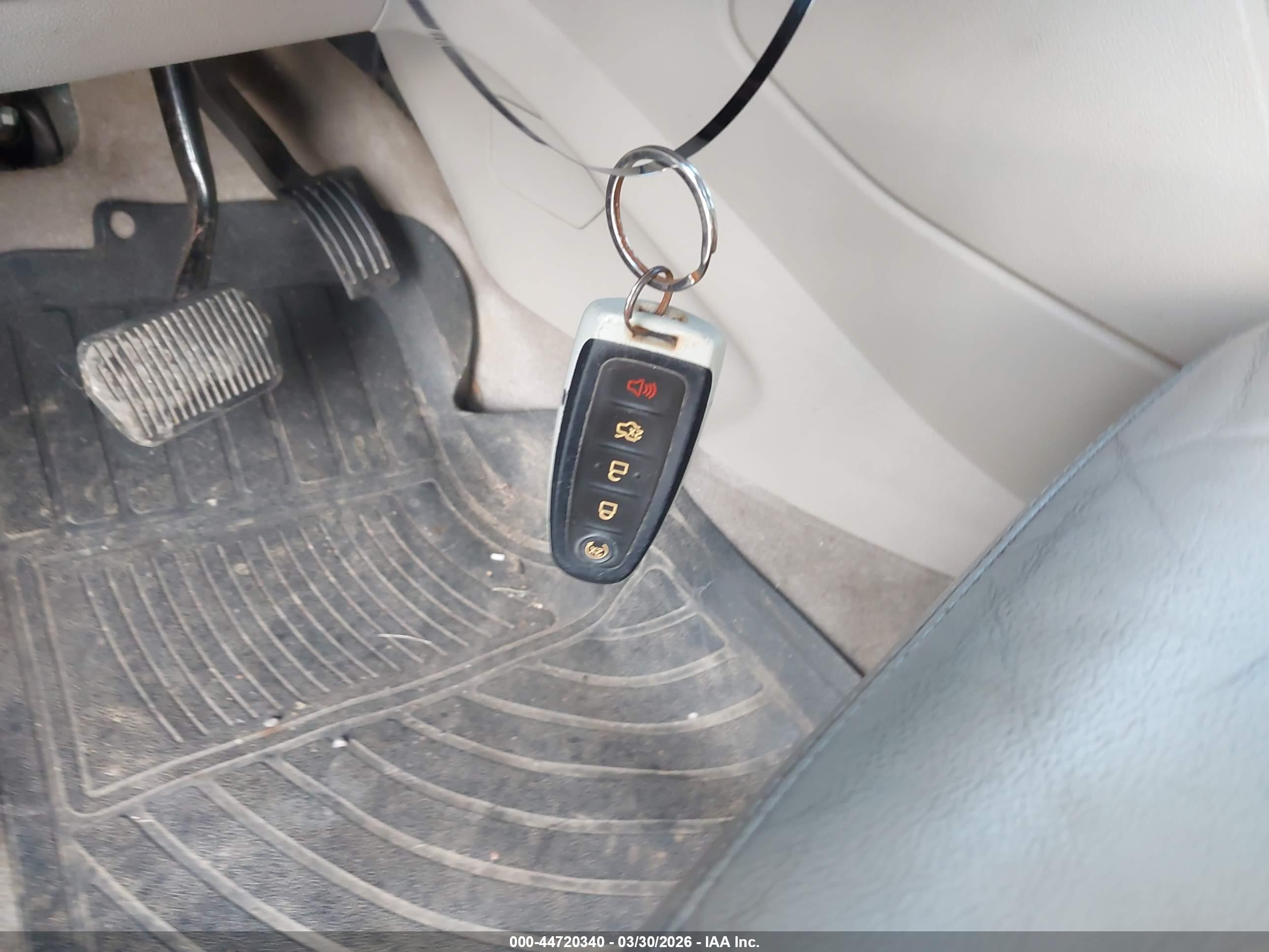 FORD ESCAPE image 11