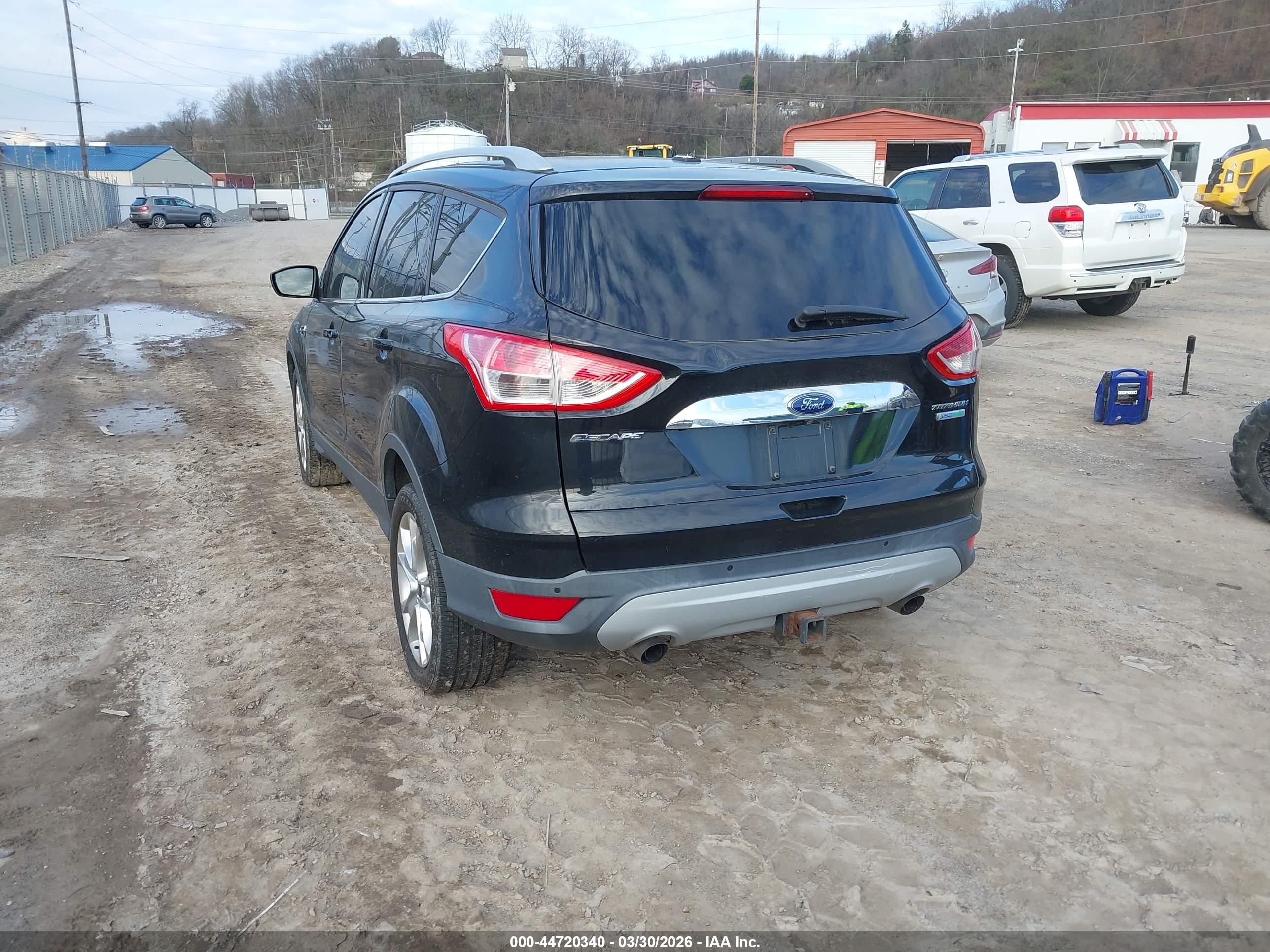 FORD ESCAPE image 3