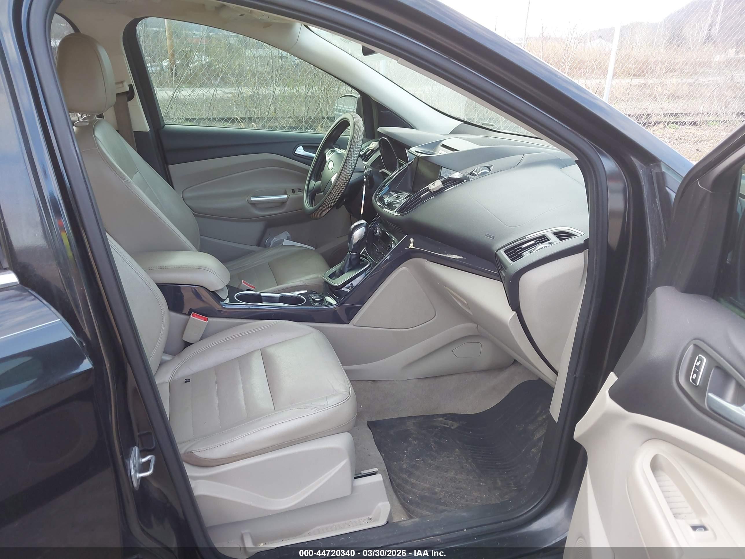 FORD ESCAPE image 5
