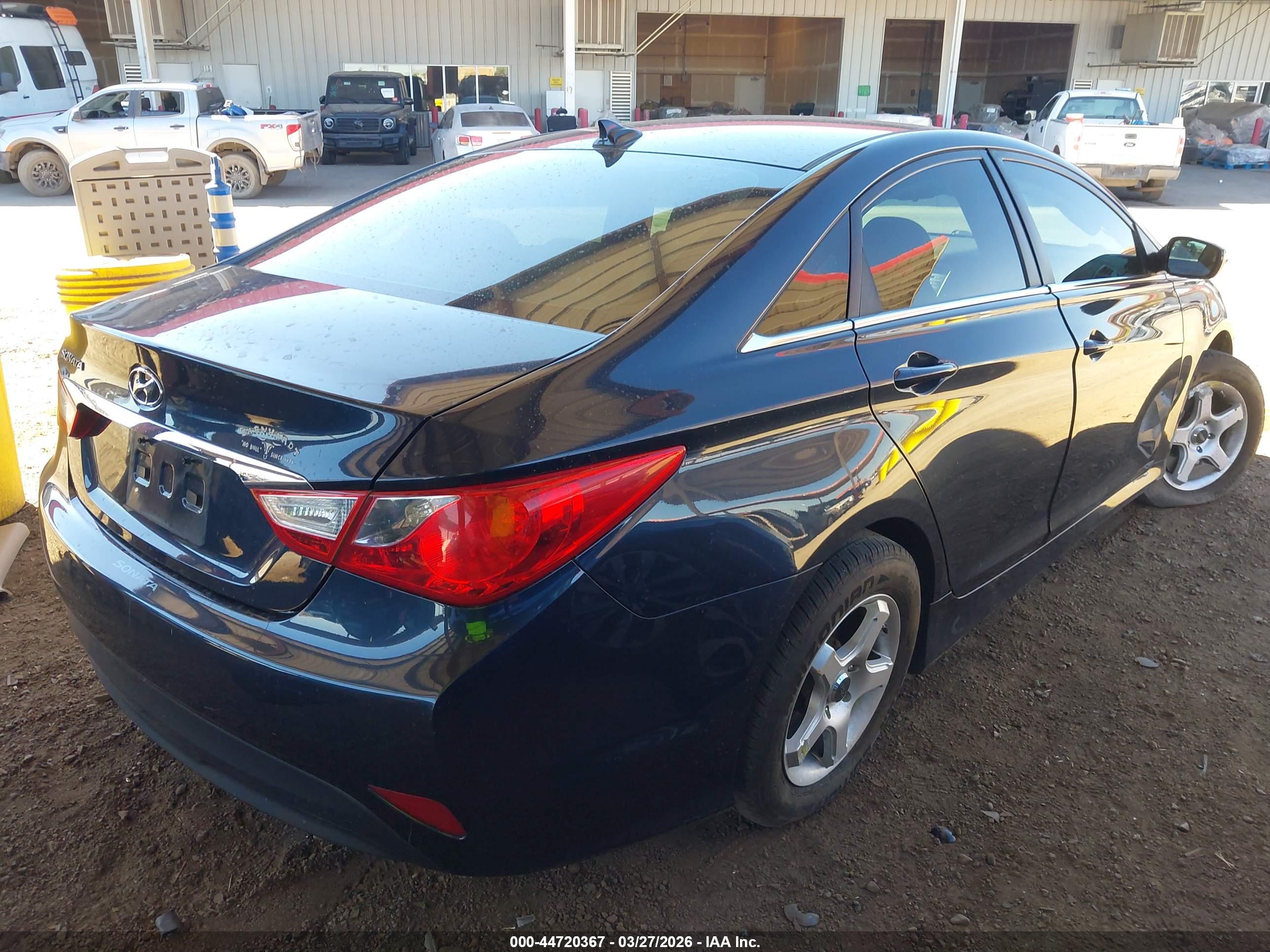 HYUNDAI SONATA image 4