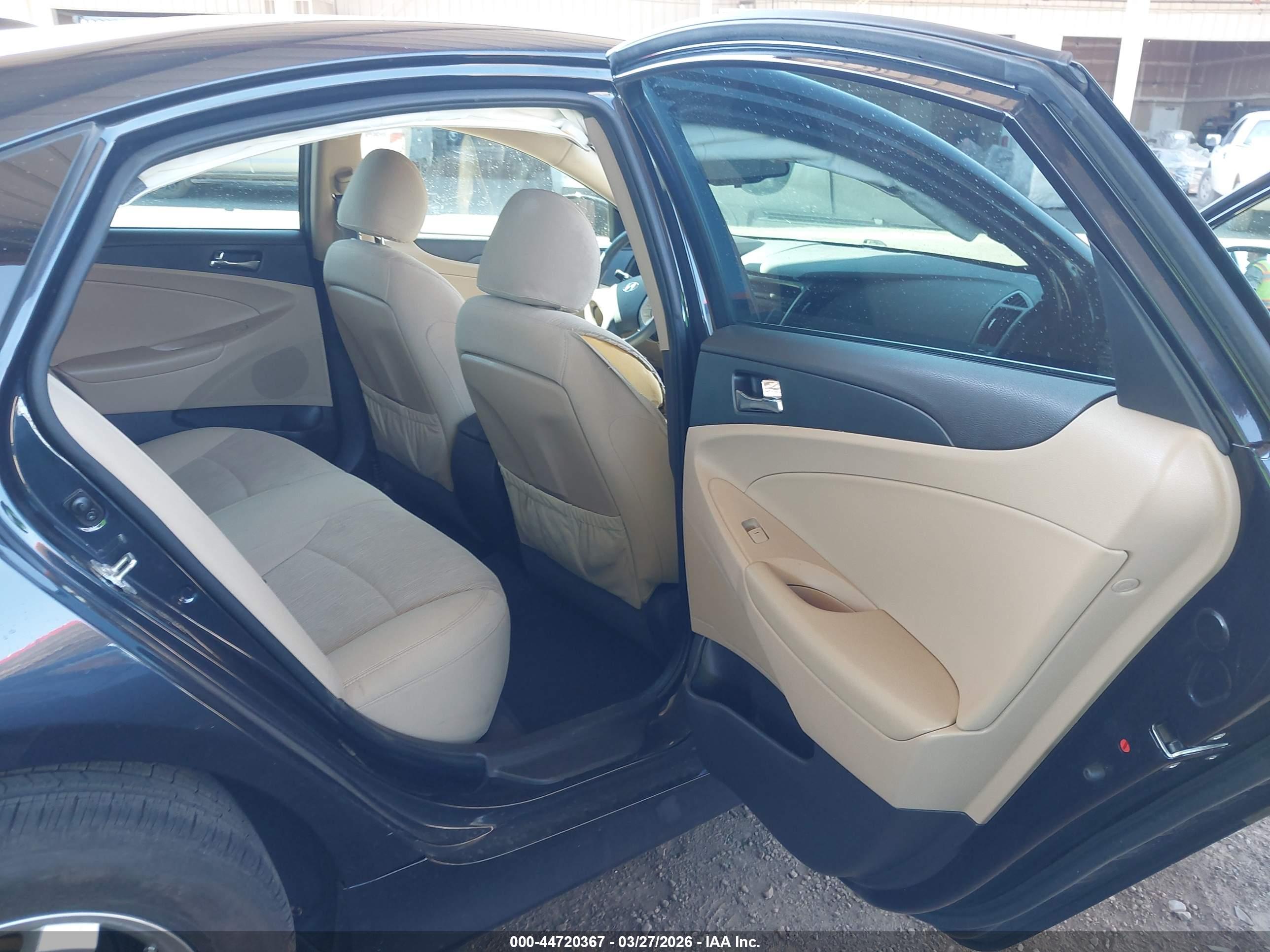 HYUNDAI SONATA image 8