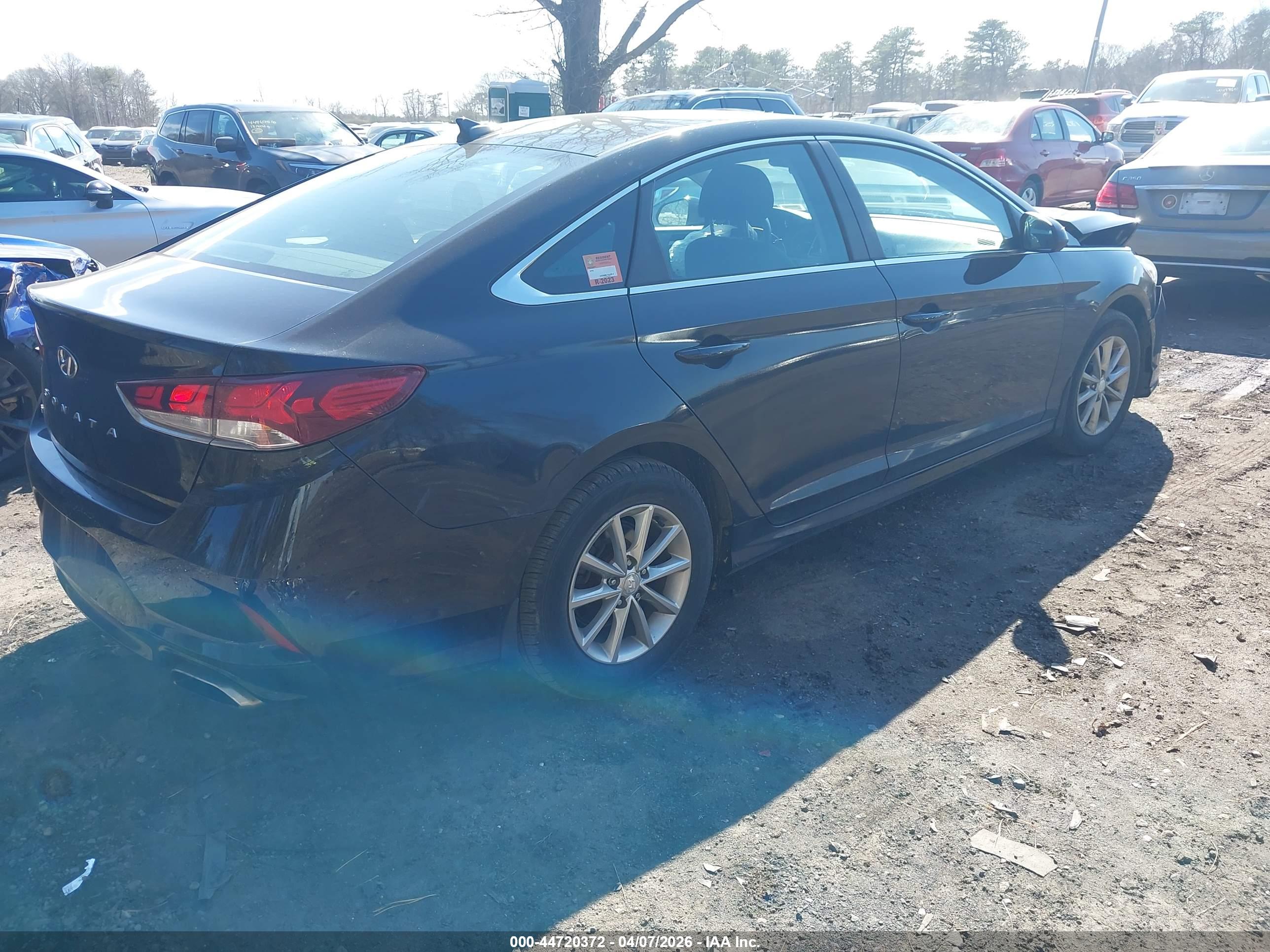 HYUNDAI SONATA image 4
