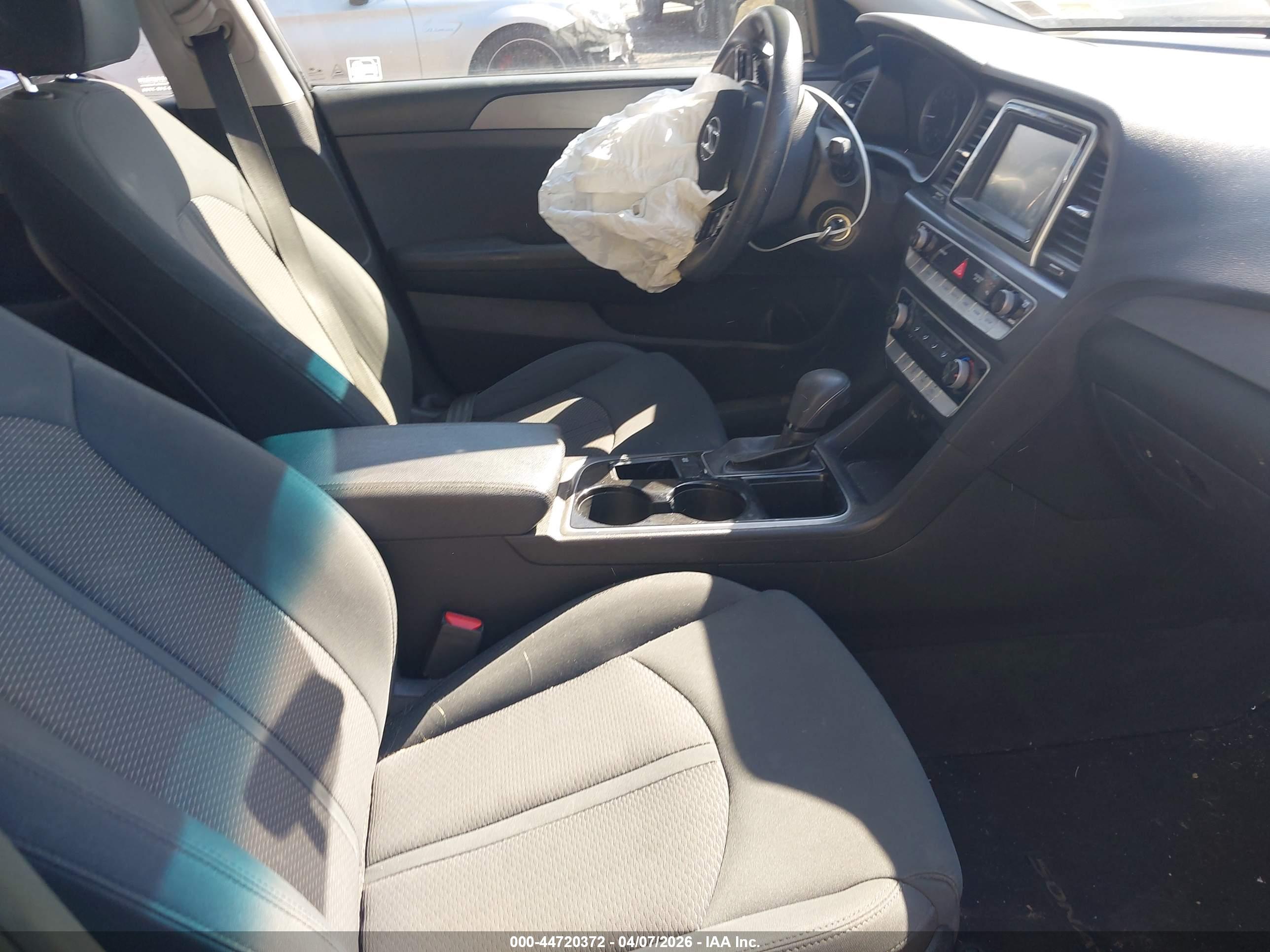 HYUNDAI SONATA image 5