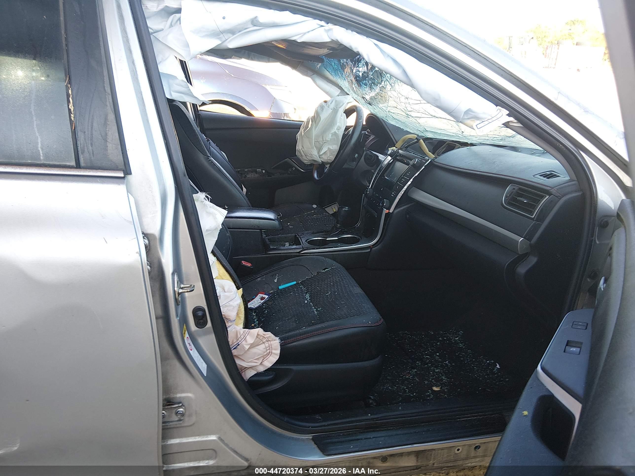 TOYOTA CAMRY image 5