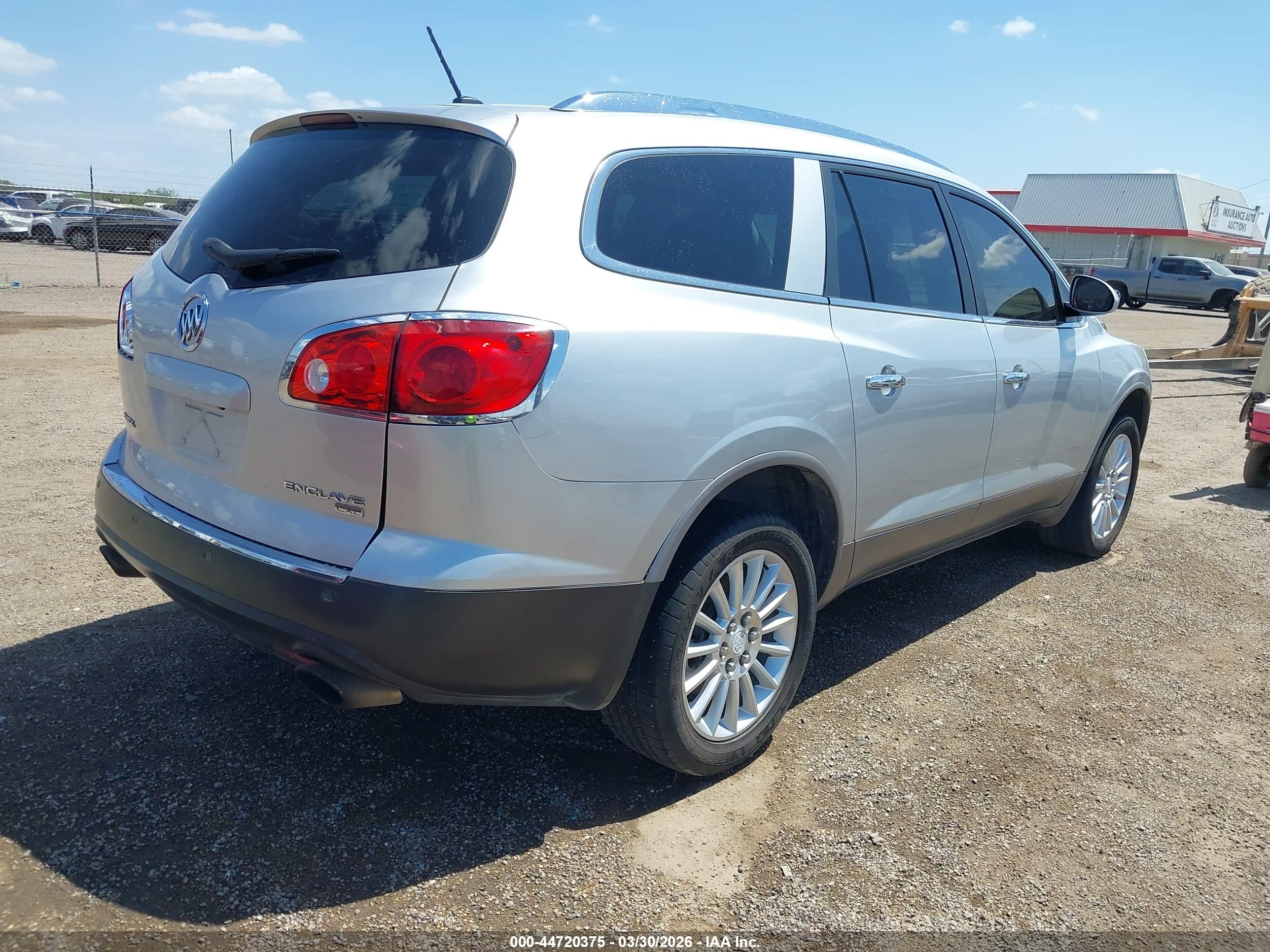 BUICK ENCLAVE image 4