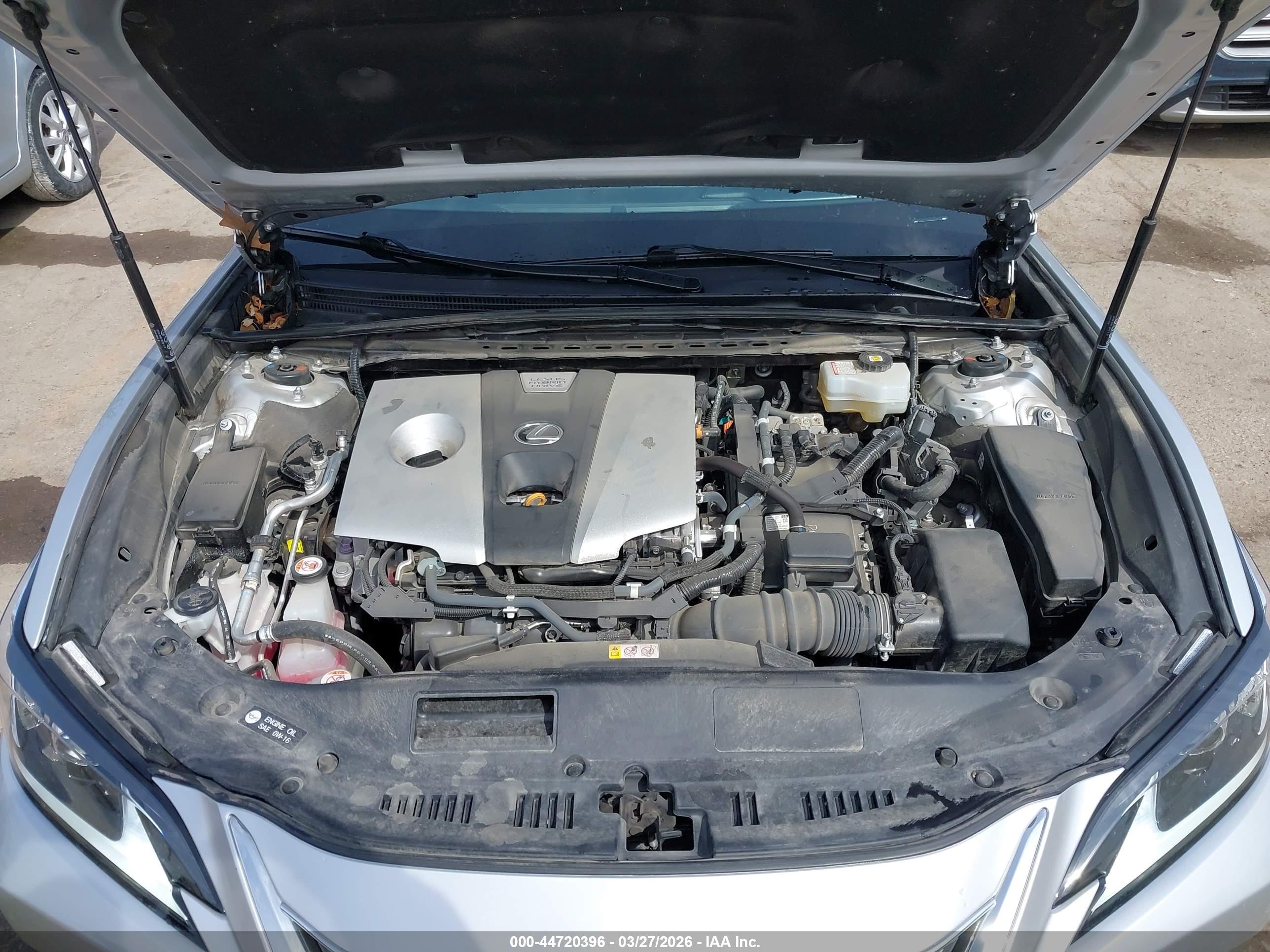 LEXUS ES image 10