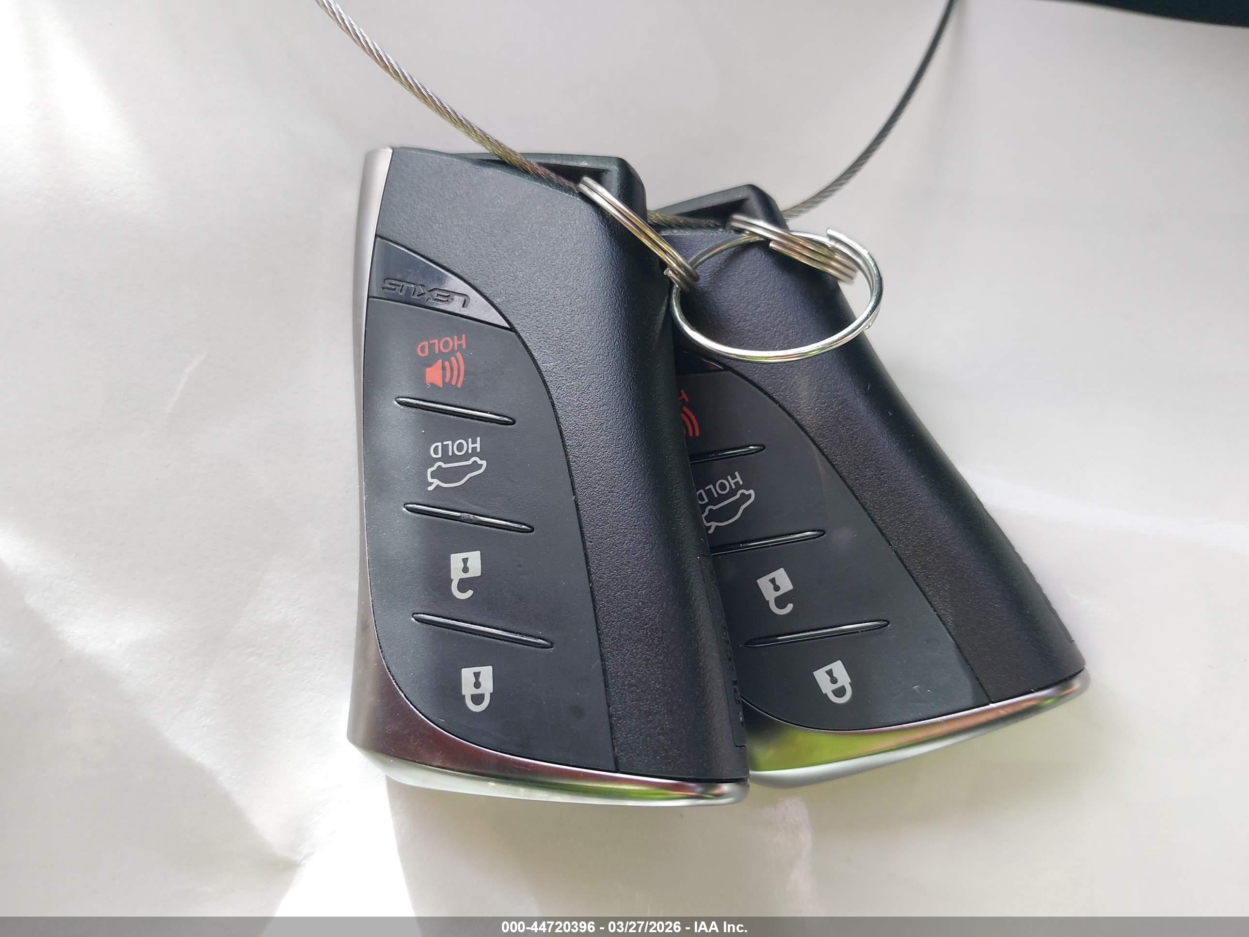 LEXUS ES image 11