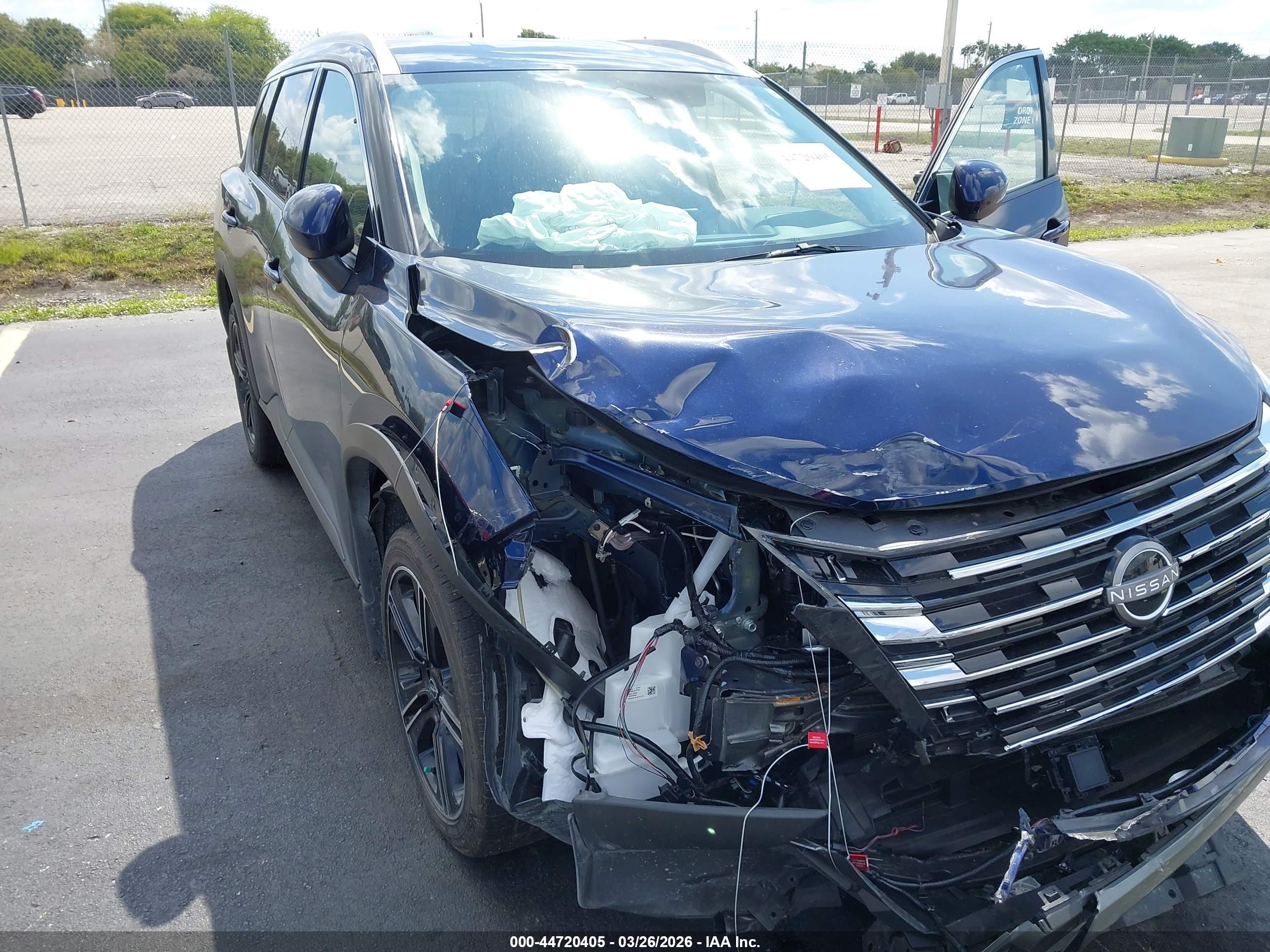 NISSAN ROGUE image 6