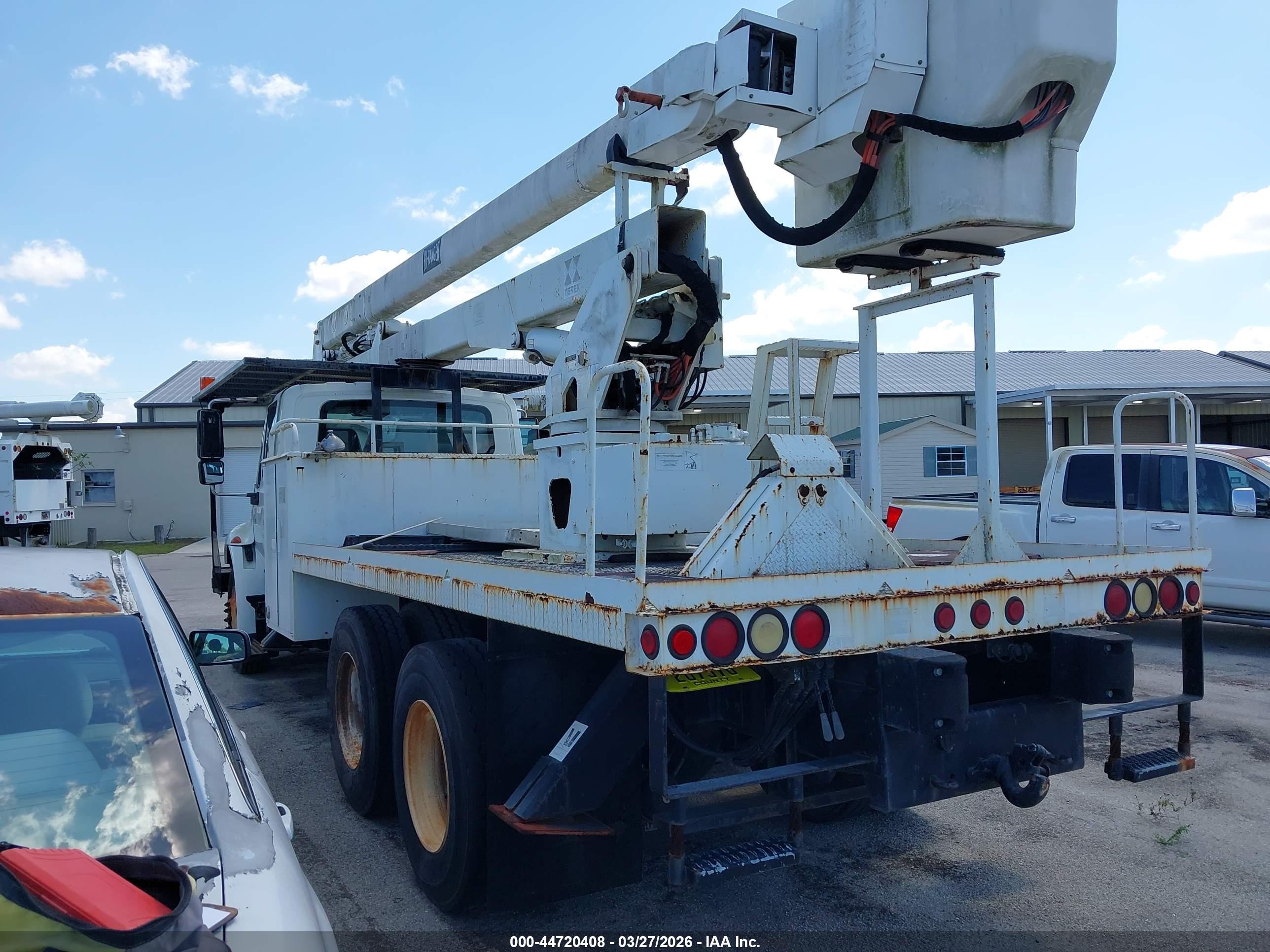 INTERNATIONAL 4000 image 3