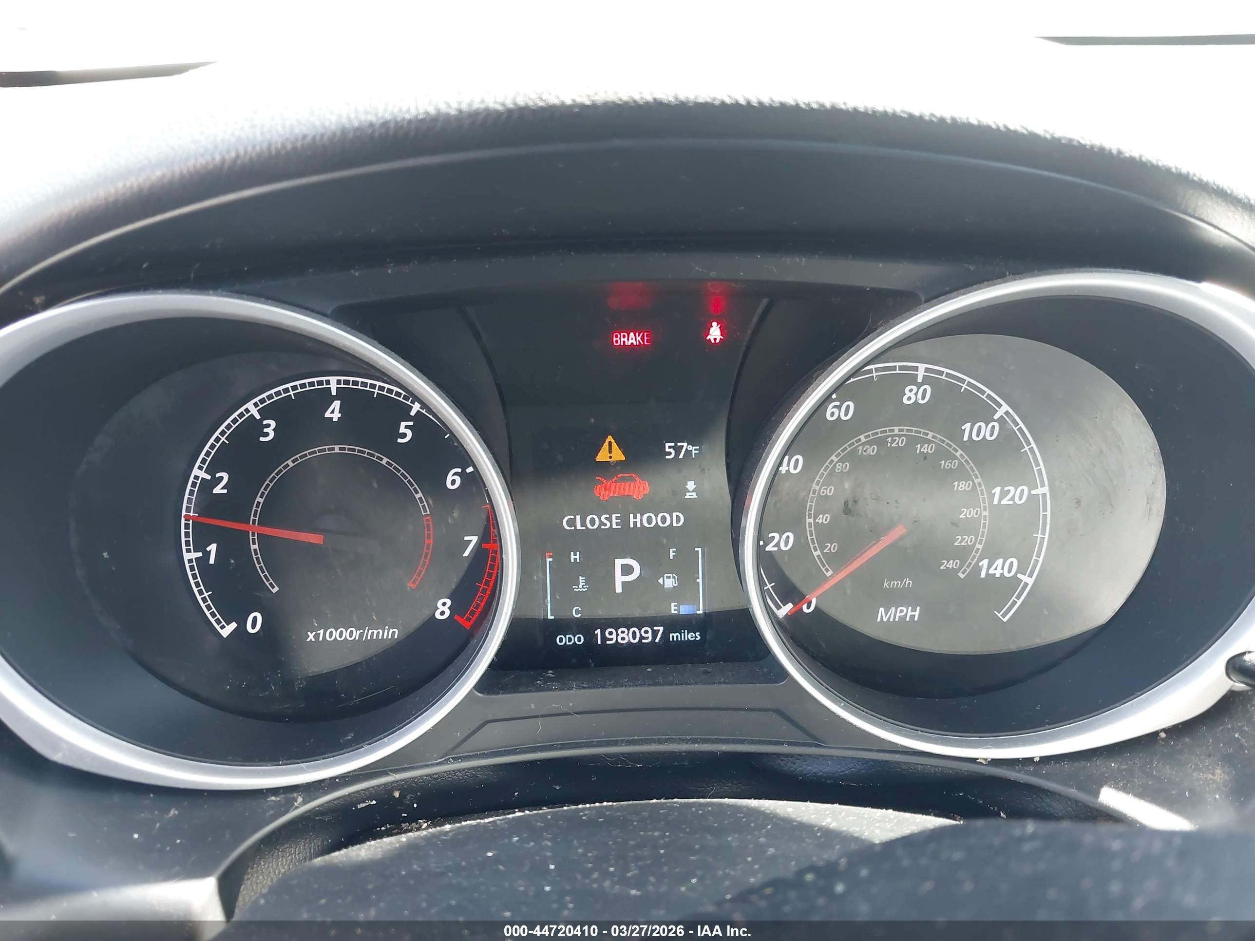 MITSUBISHI OUTLANDER image 7