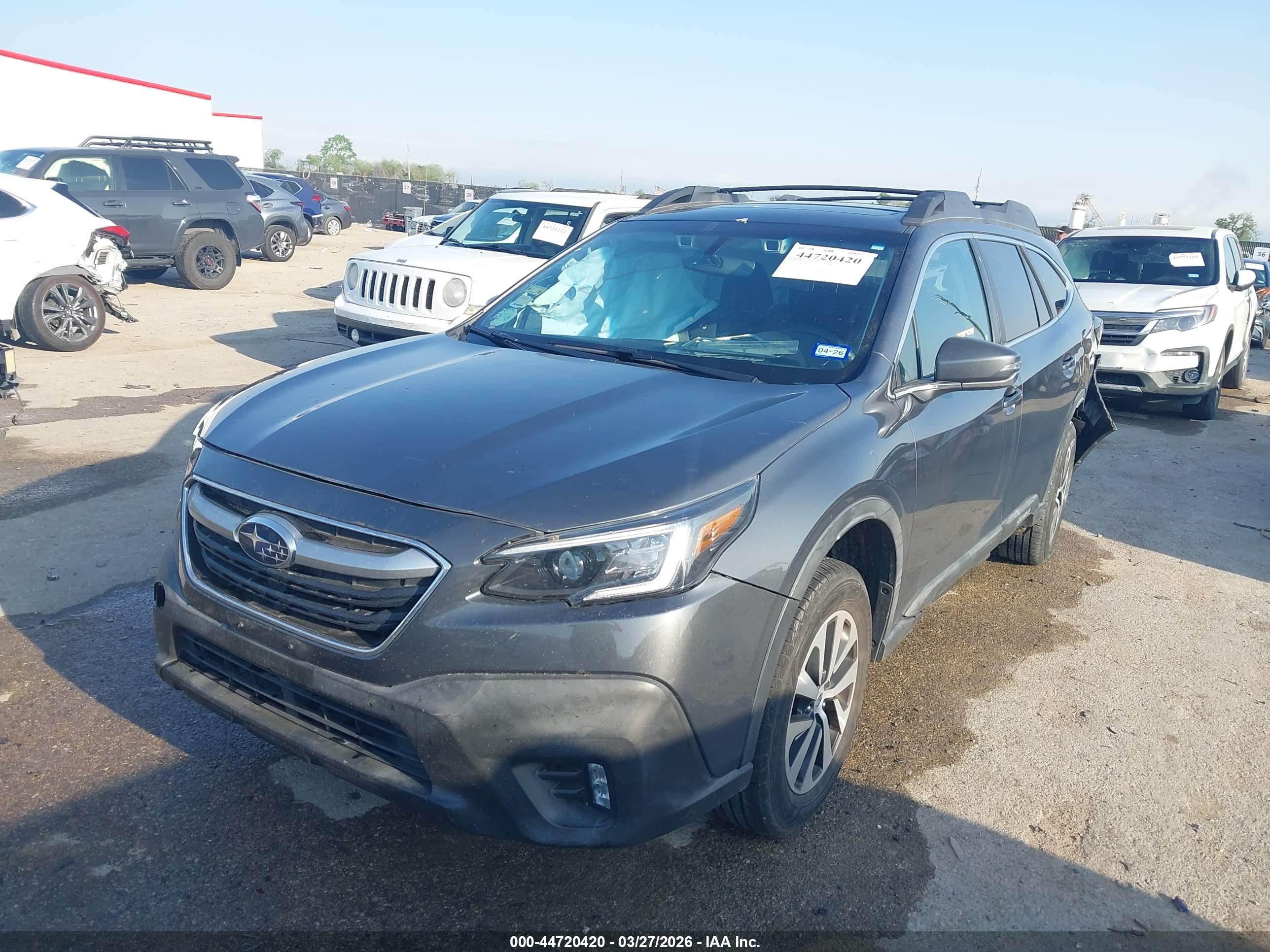 SUBARU OUTBACK image 2