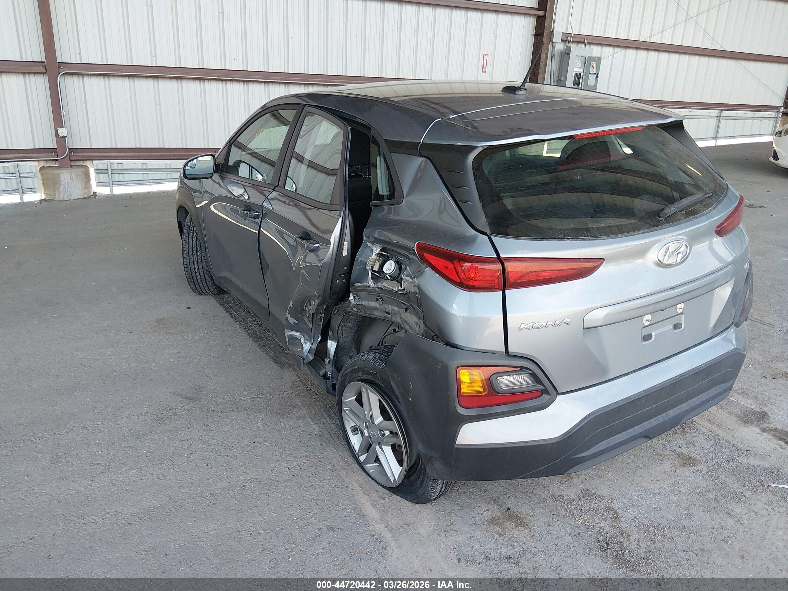 HYUNDAI KONA image 3