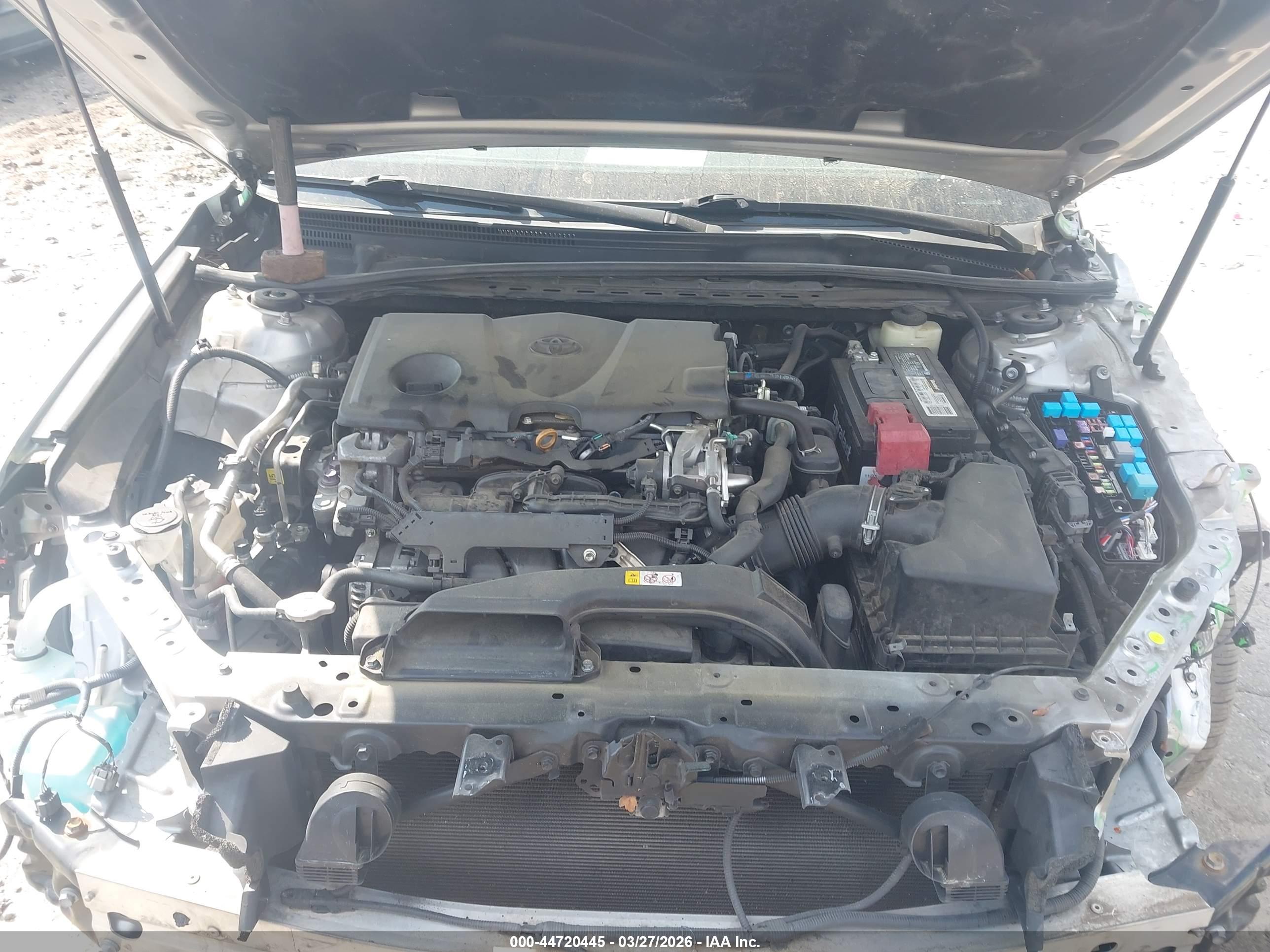 TOYOTA CAMRY image 10